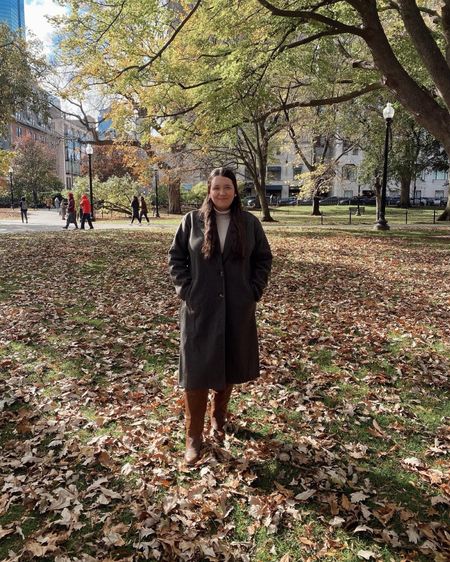 A classic fall ootd for a day in the Boston Common and Public Garden. 🍂 Boston style, riding boots, peacoat, affordable fashion  