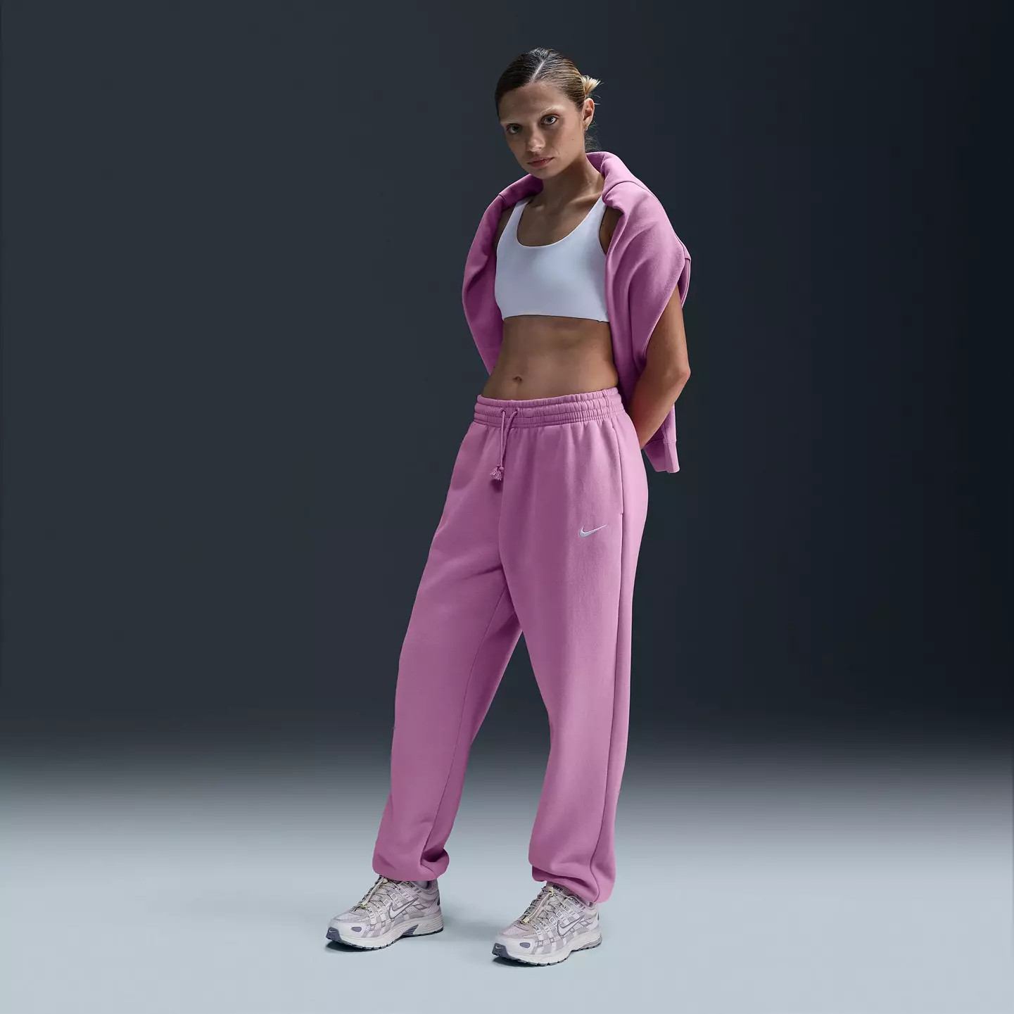 Nike Women's Sportswear Phoenix Fleece High-Waisted Oversized Sweatpants | DICK'S Sporting Goods