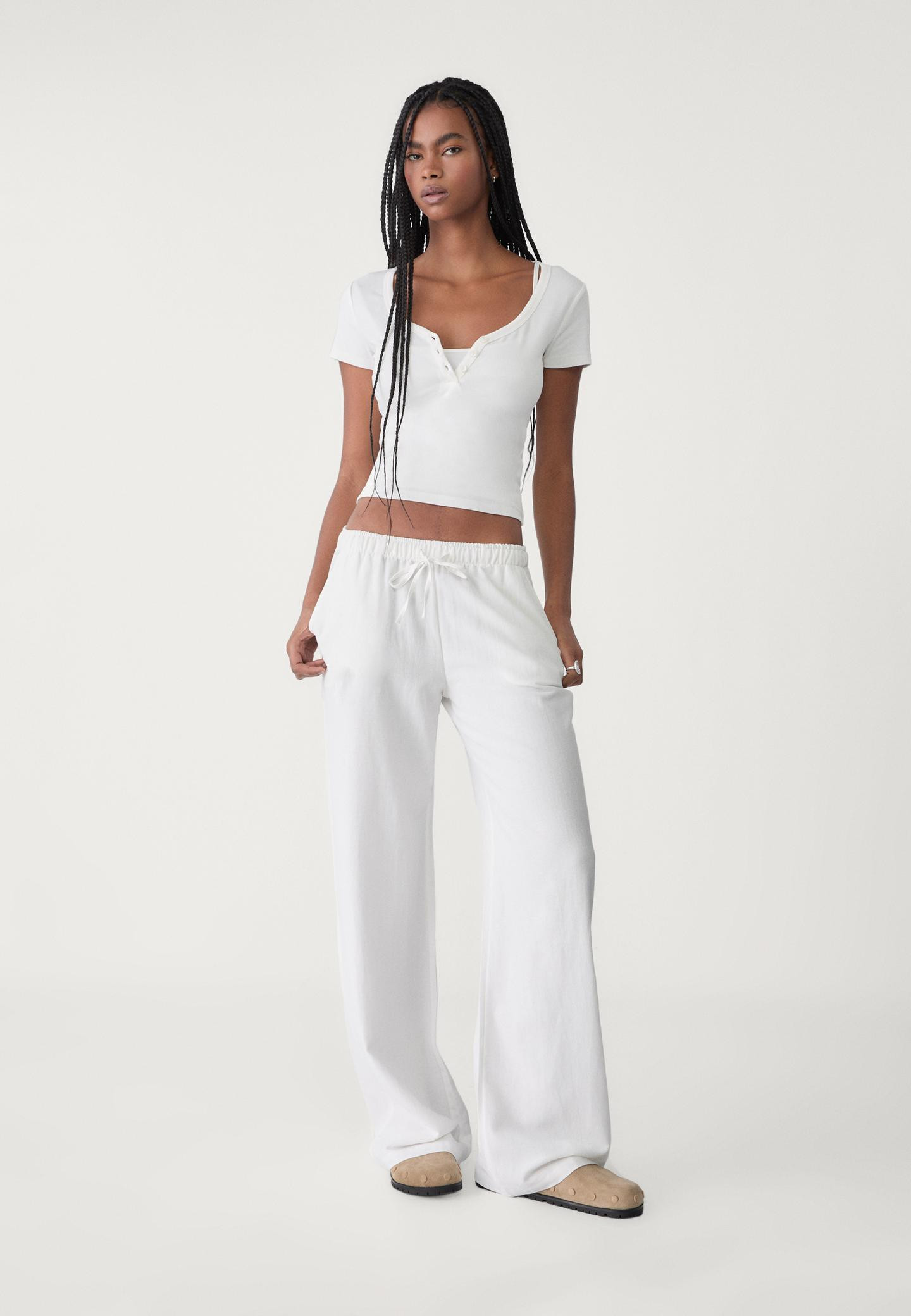 Linen blend drawstring trousers | Stradivarius (UK)