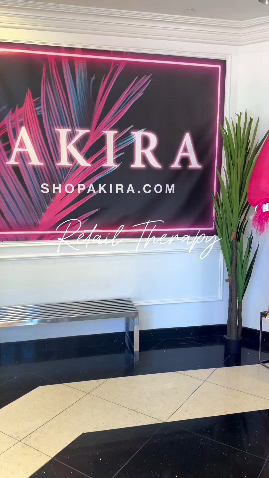 A little retail therapy in Akira 🤭

#LTKootd #LTKPetite #LTKOver40