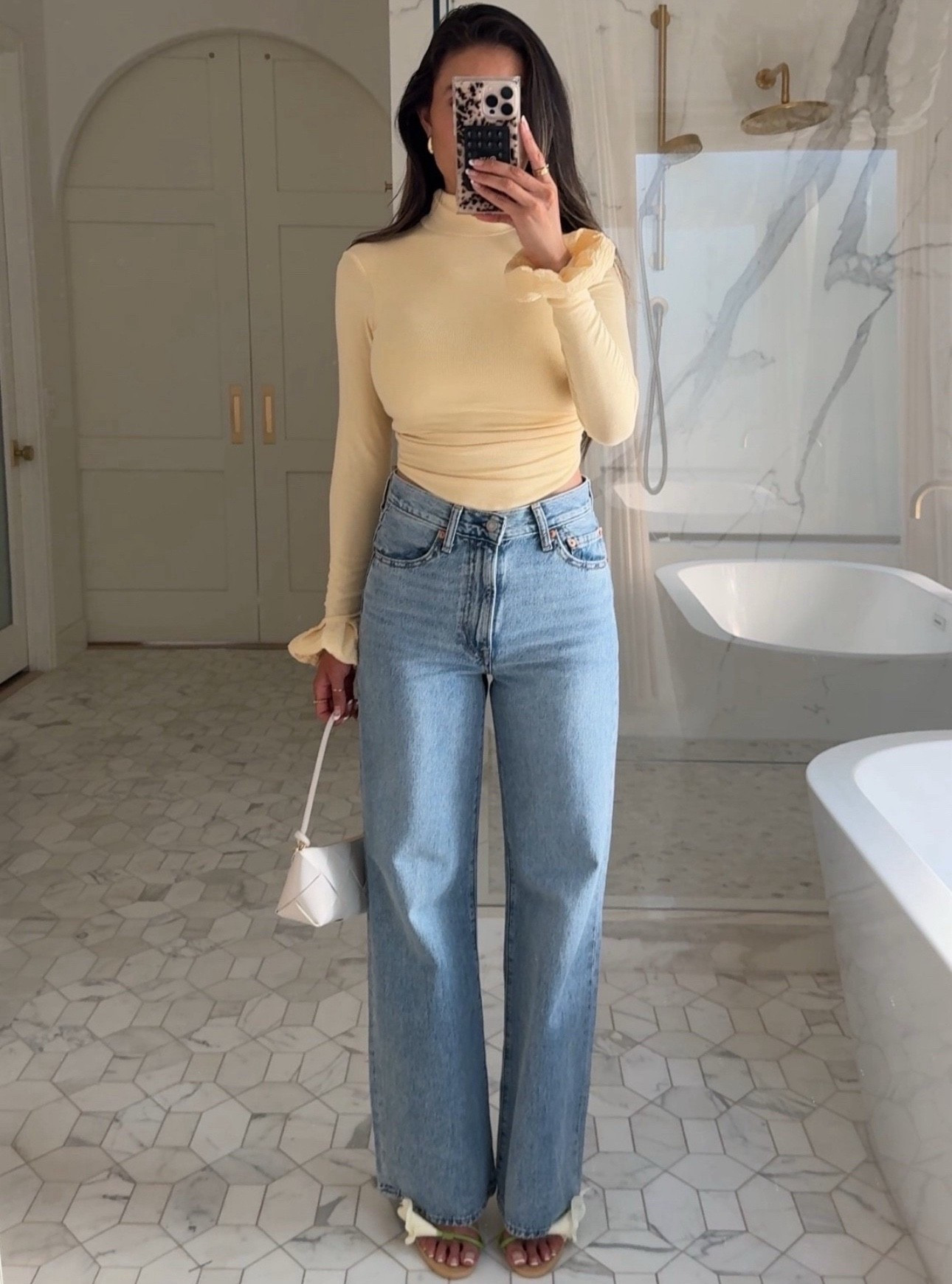 Scroll to shop! Follow for more finds! Xo! 🥰 

#LTKmomlife #LTKgrwm #LTKootd