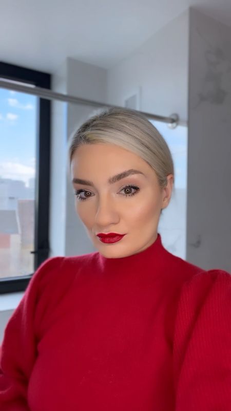 Classic Christmas Day Makeup Look With Two Different Hairstyles 💋

#LTKHoliday #LTKbeauty #LTKFind