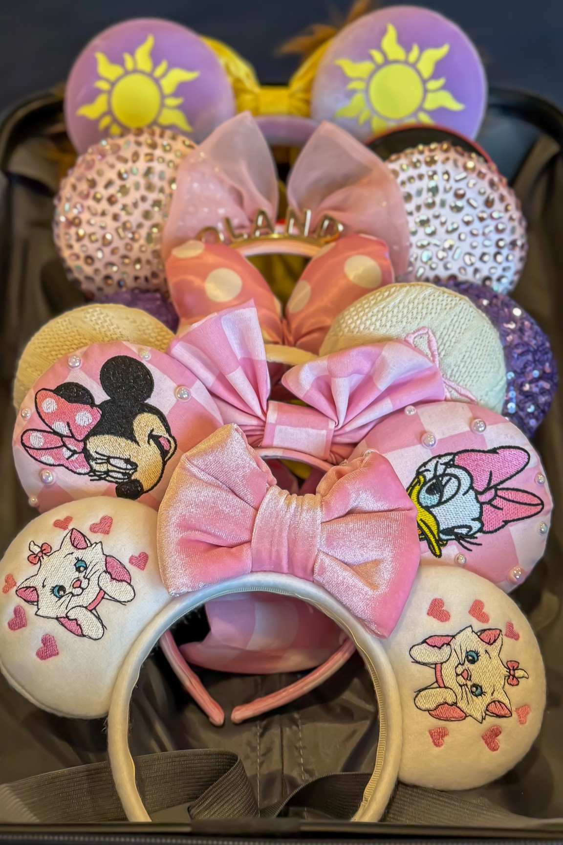 Disney Ears for your next Disney Vacation!

These are are the cutest ones I could find.

I will link Marie Ears pictured once the seller makes them available again.

Follow me for more disney style and outfit inspo! 

#disneyworldoutfits #magickingdomoutfits #disneyears #disneyvacation 
