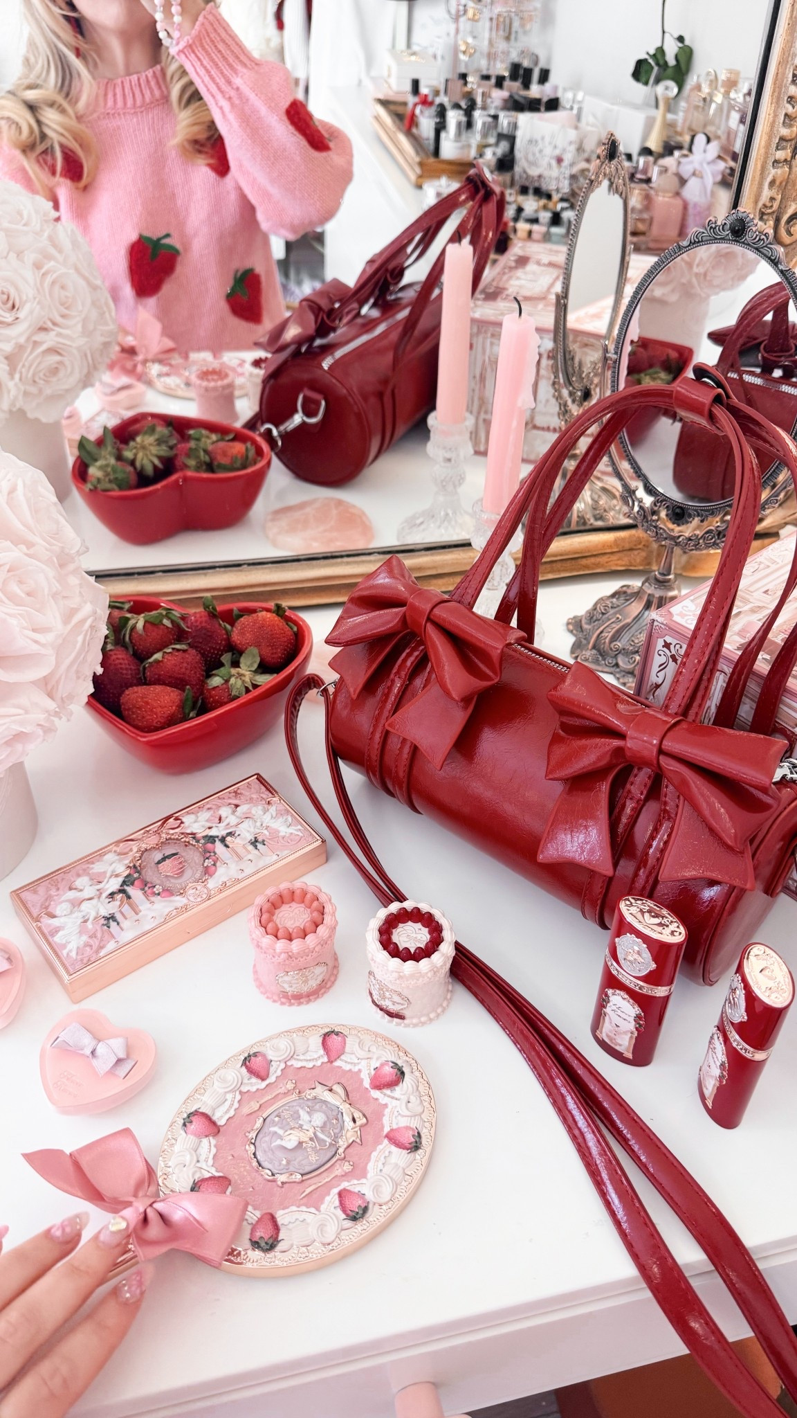 Strawberry makeup 🍓 

#LTKSeasonal #LTKBeauty