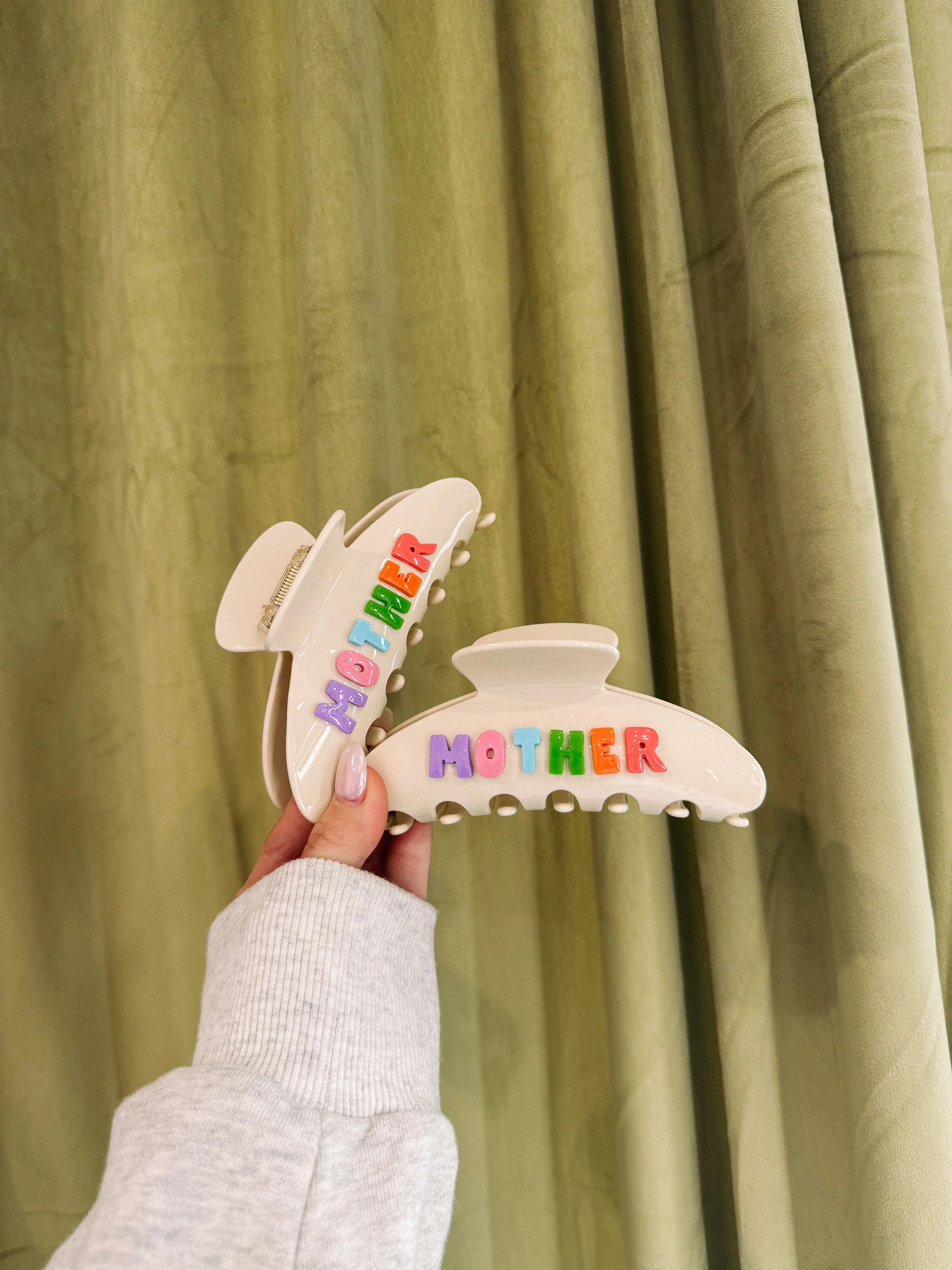 ETTA OG | mother hair clip | Etta+East