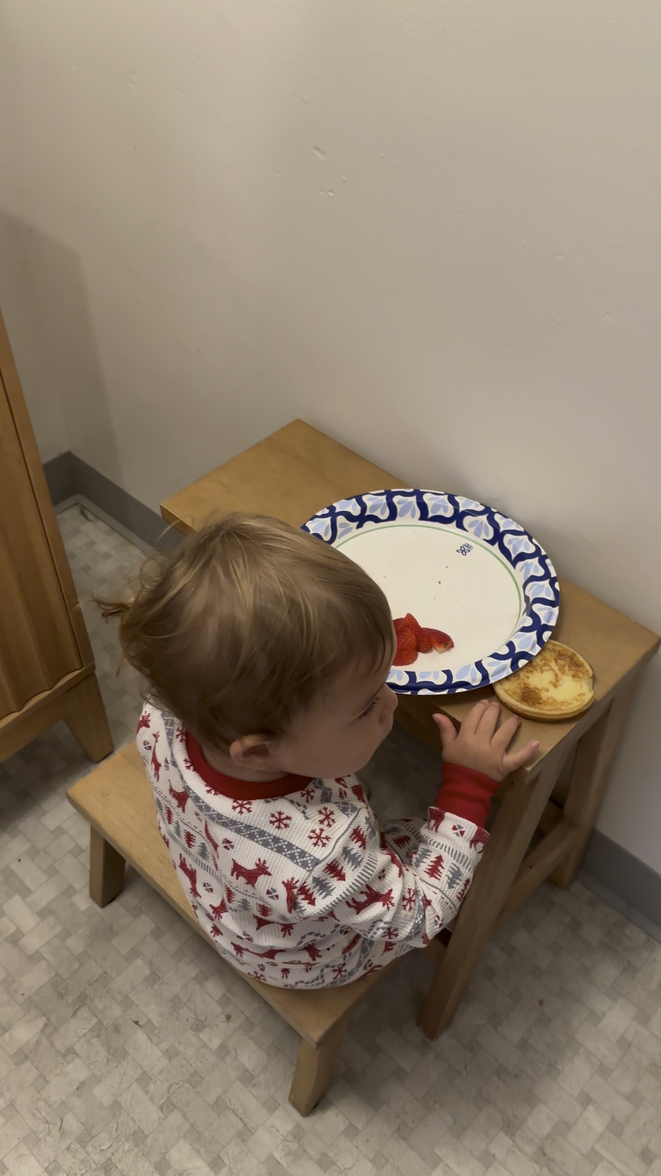 Step stool turned to kids picnic table 🤍

#LTKHome #LTKKids #LTKFamily