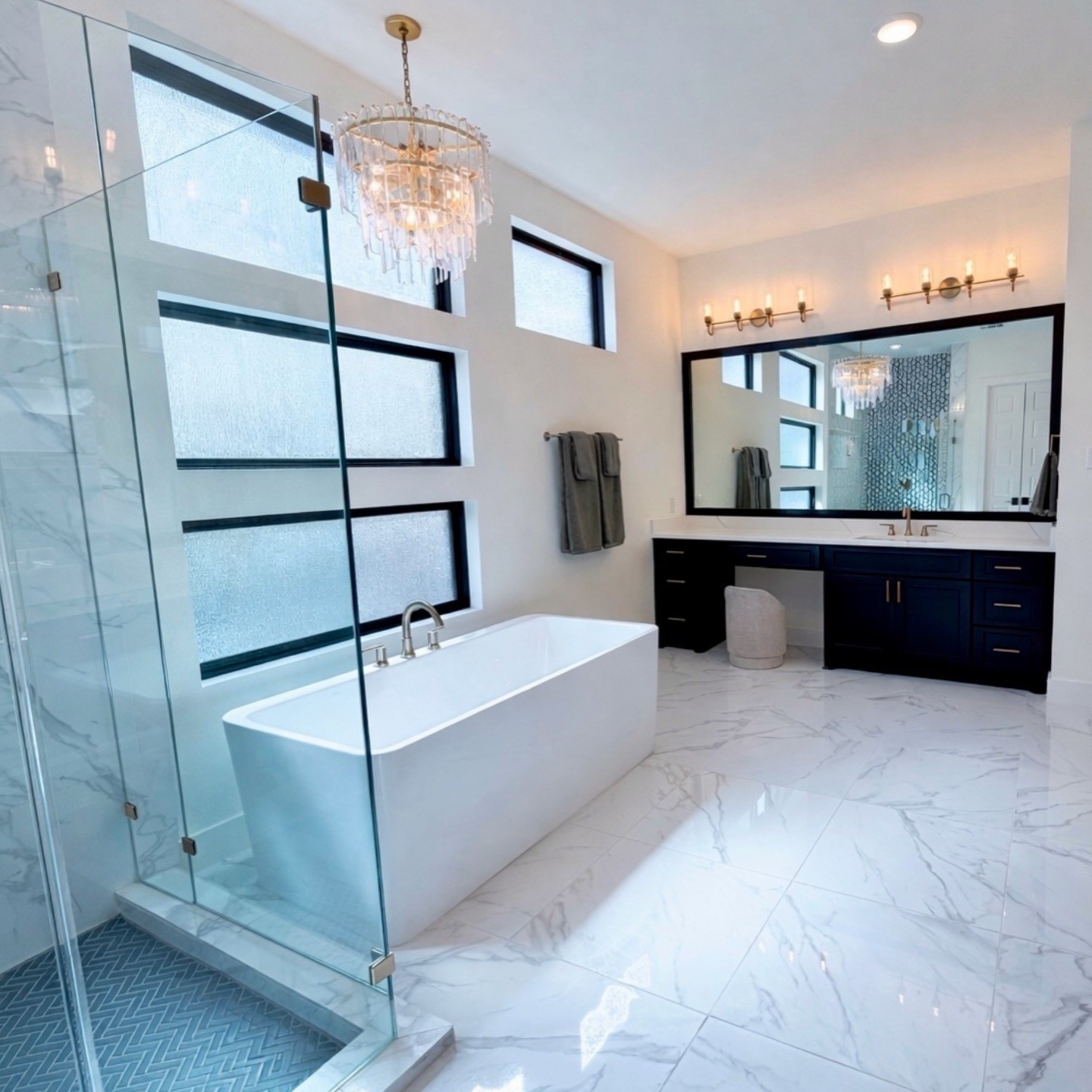 #bathroom #bathroomlighting #modernbathroom

#LTKselfcare #LTKHome