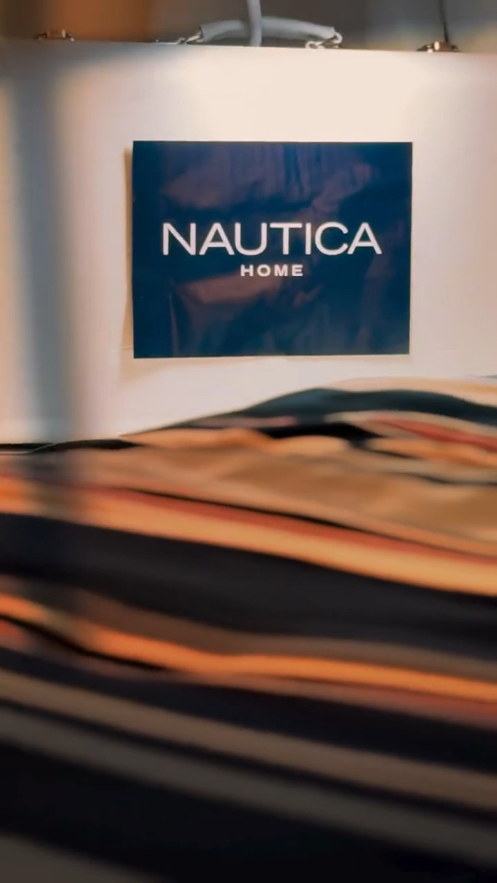 If there is something I love to do in life, it’s doing my bed, ironing the sheets, organizing and making everything smell delicious. I enjoy it very much, thank you @nautica and @homebyrevman for making it so much fun to fulfill the things I love to do. 
go check out their collection of bedsheets and comforter sets. You’ll love them all.