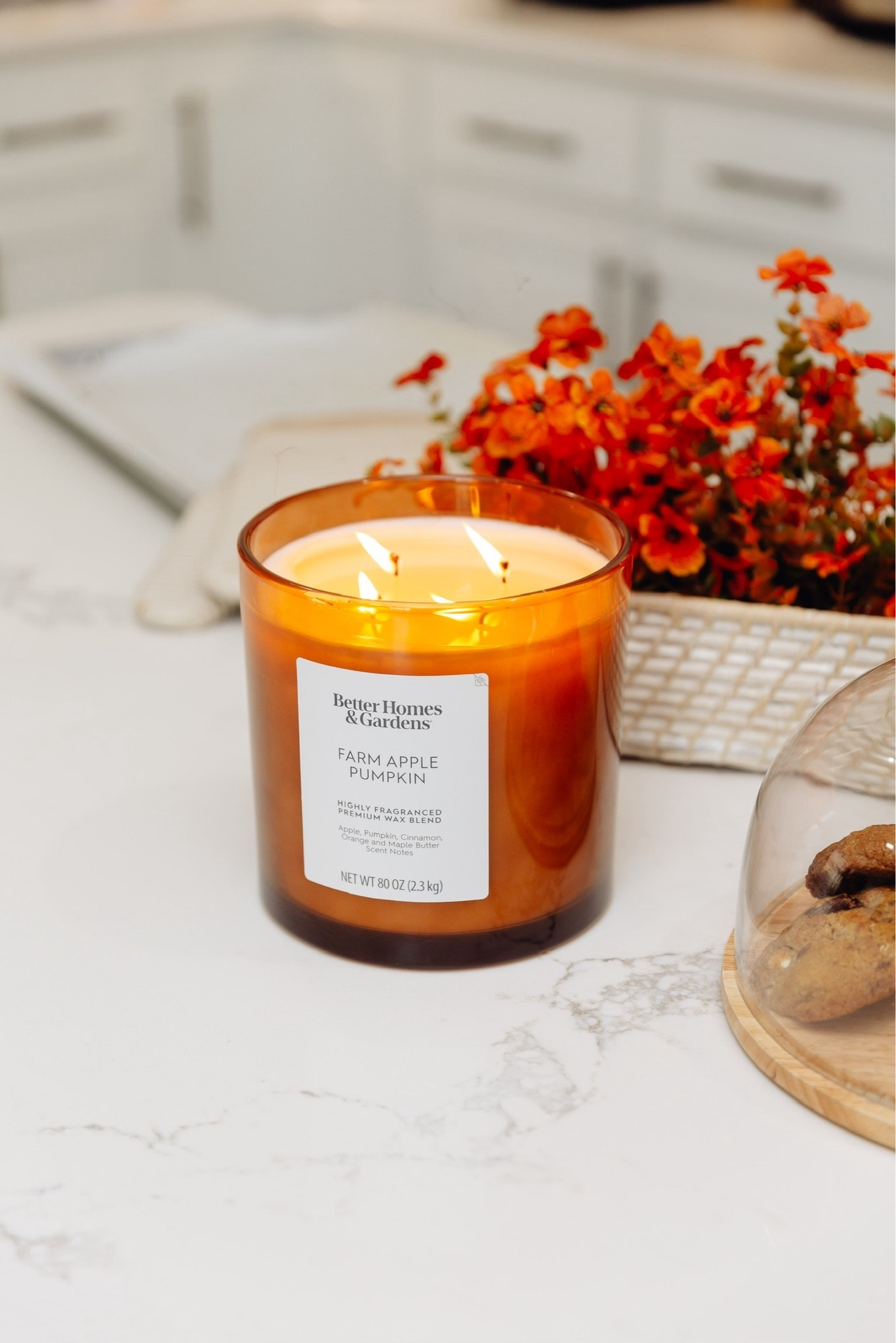 added this seasonal candle to the house fall decor and it smells amazing!

#LTKHome #LTKSeasonal