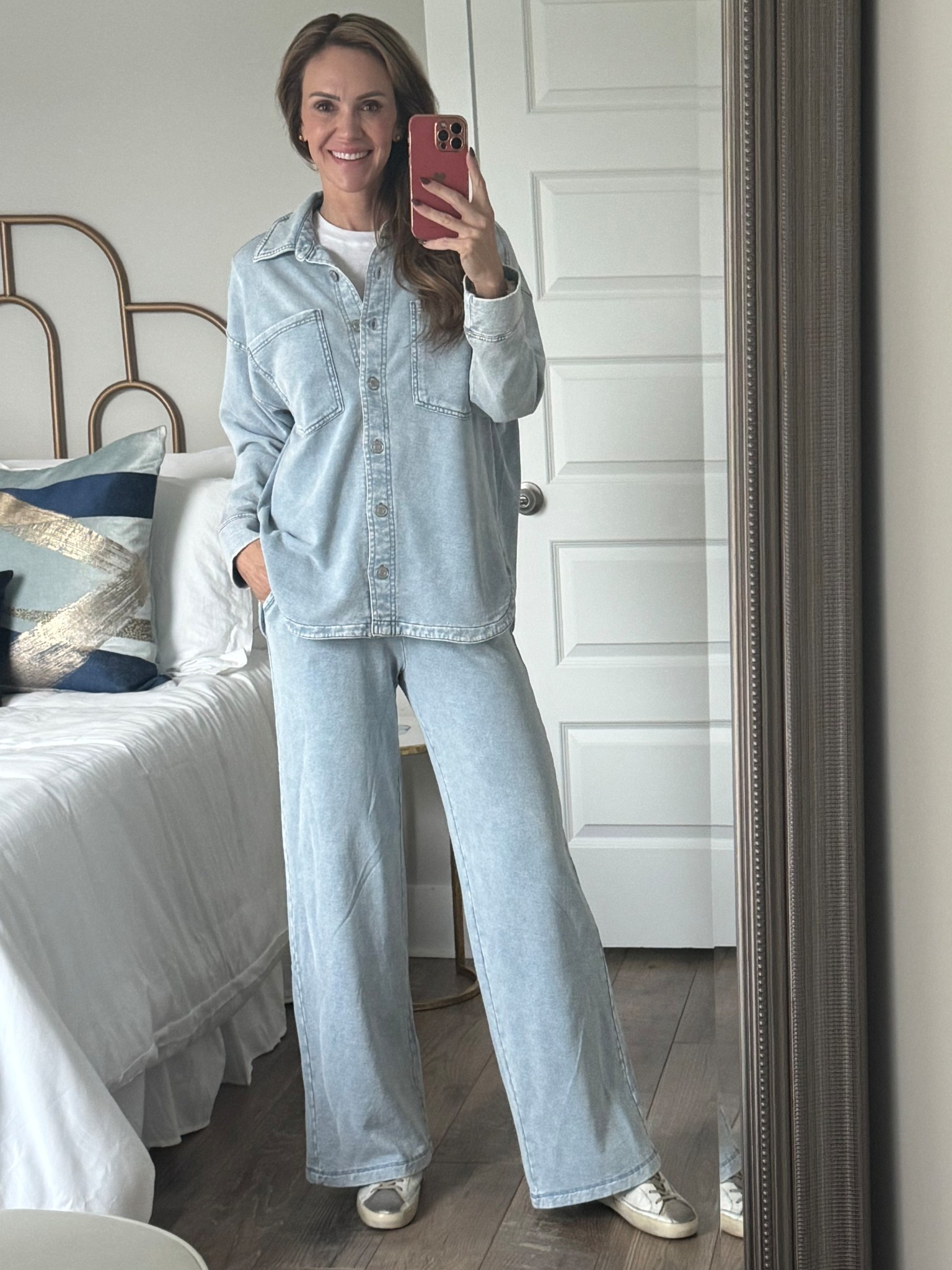 This casual but chic outfit is so versatile! 
I love that you can mix and match the individual pieces! And that they all SO comfy! 

#LTKmomlife #LTKOver40 #LTKootd