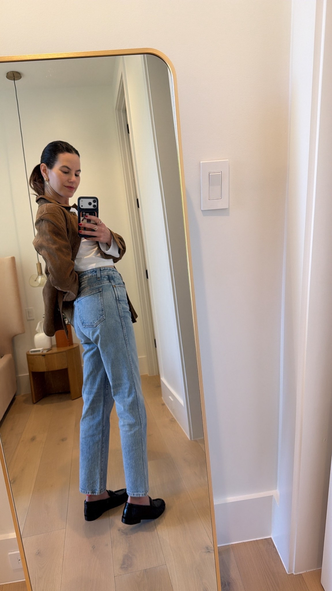 Styling my Bryce wash Khaite jeans for spring! 

Women’s fashion, spring fashion, spring style, spring outfits, spring outfit inspo, spring ootd, women’s spring outfit, winter to spring style, winter to spring transitional outfit, chic style, mom fashion, mom style, straight leg jeans, high rise jeans




#LTKSeasonal #LTKootd #LTKOver40