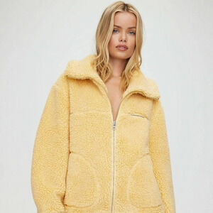 ARITZIA Wildred Free‎ Teddy Jacket | Poshmark