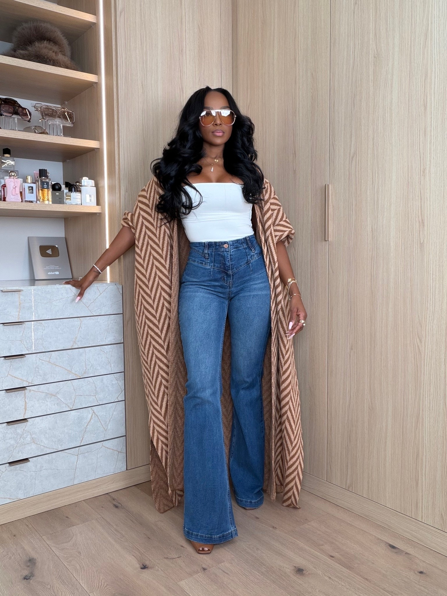 The way the colors blend here shows why I keep things simple—this item keeps the look grounded while adding a touch of flair. Try pairing a solid top with wide-leg bottoms for a clean finish. #nothing