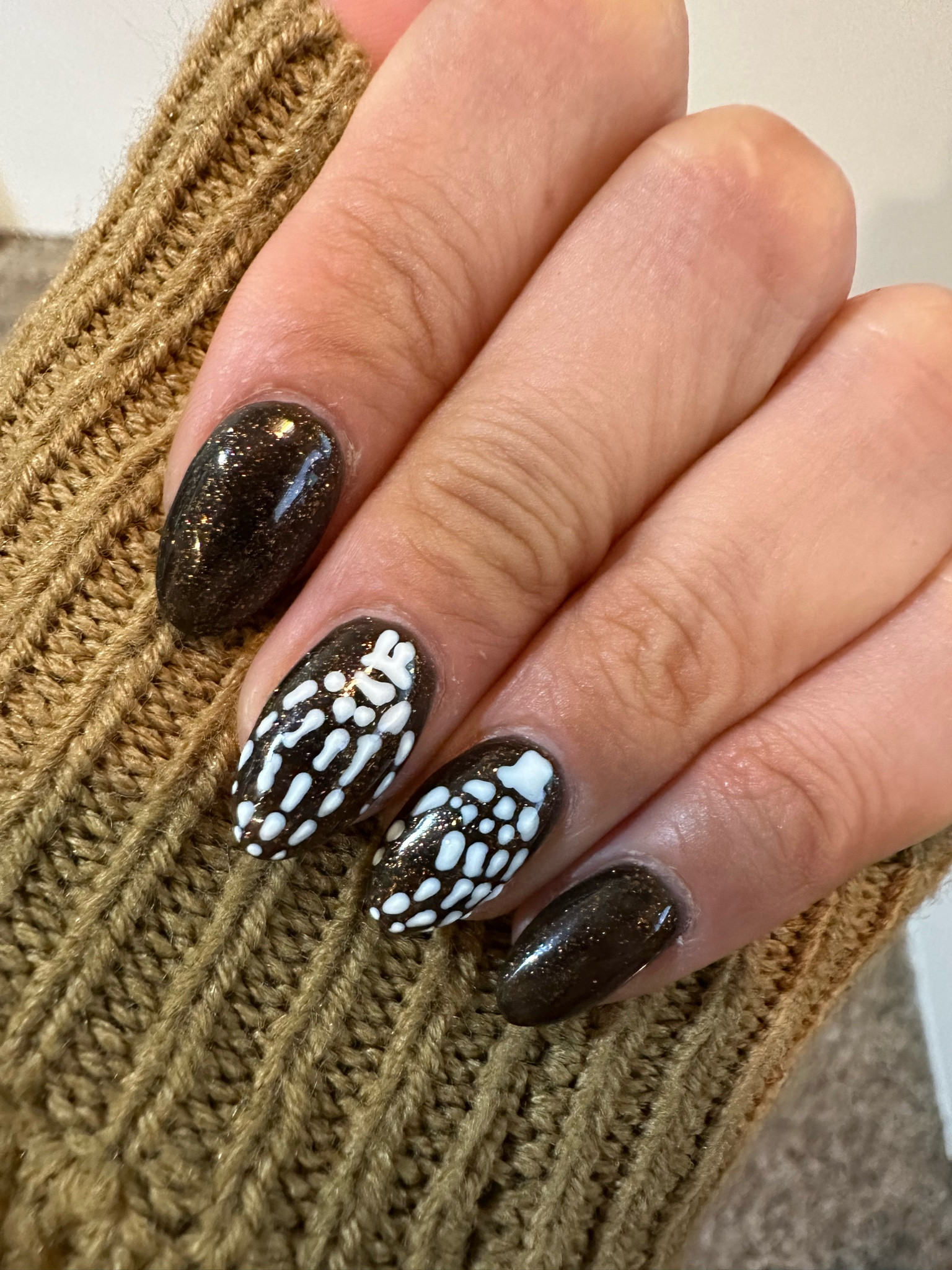 These little skeletons are my latest at home manicure! Halloween nails | I thought these skeletons were really cute 🥰 | I used builder gel as a base to protect my nails. Here are my layers: 1) base gel 2) builder gel 3) skeleton details with the colored gel using the ball point 4) top coat | #nailcare #nailhealth #nailtutorial #nailproducts #manicure #athomemanicure #manicureproducts #gelnails #buildergel #fallnails #halloweennails #halloweenmani

#LTKbeauty #LTKHalloween #LTKHoliday
