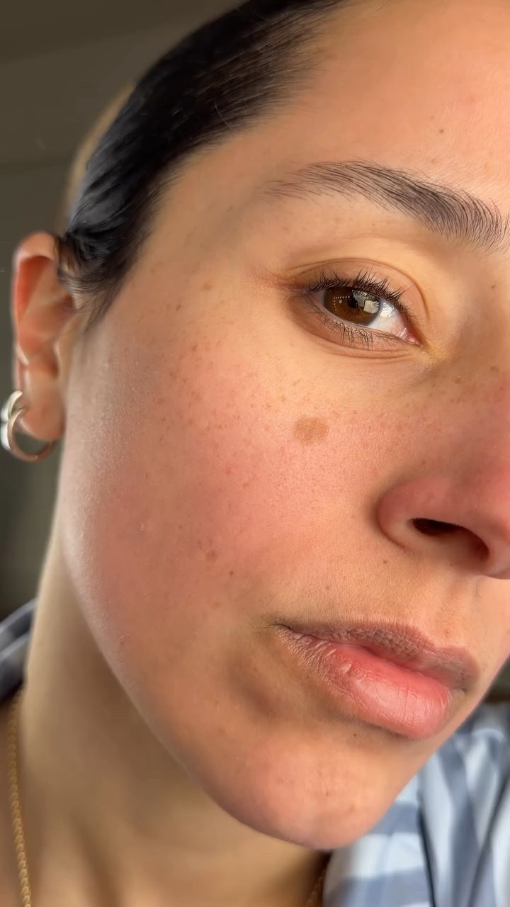 Kojic acid doing its thing… brightening, smoothing and bringing my glow back ✨

@medicube_global_official 

#medicube #coldplunge #gelmask