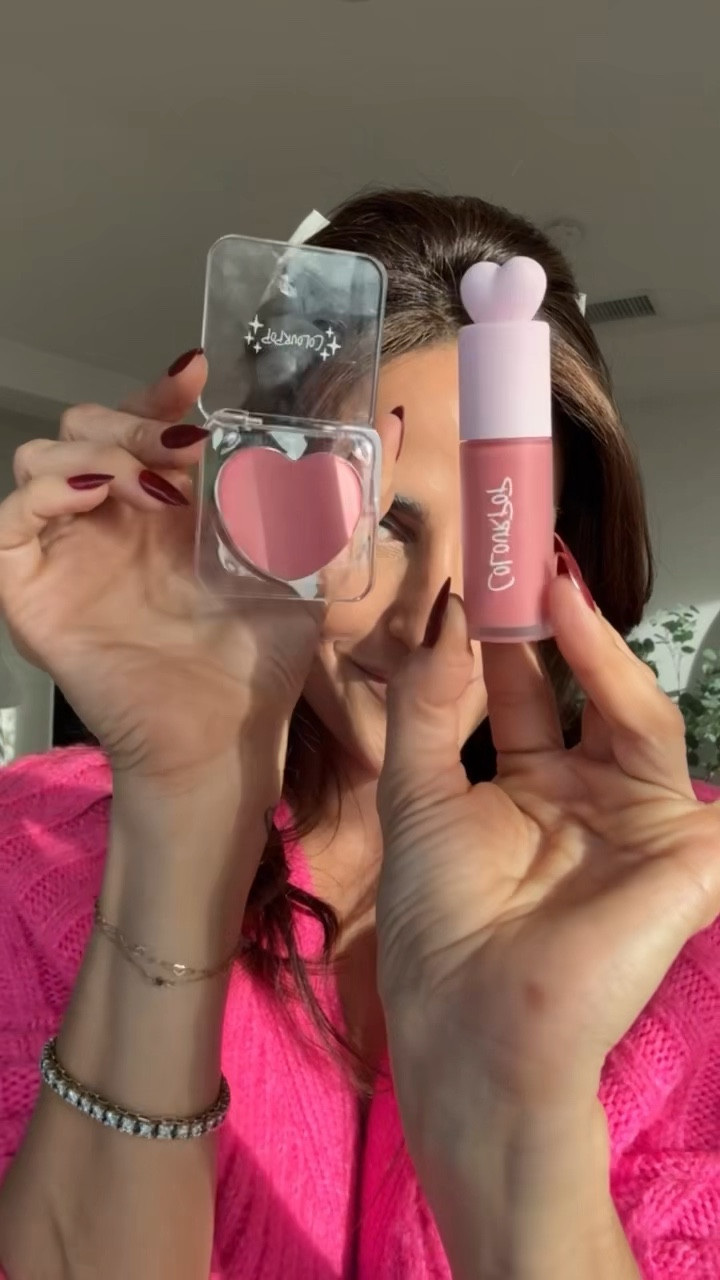 #ad sweetening up my look with a little @colourpopcosmetics perfect for the month of love! All available @target #ColourPopxTarget #ColourPop #TargetPartner #Target 

#LTKWatchNow #LTKOver40 #LTKSeasonal