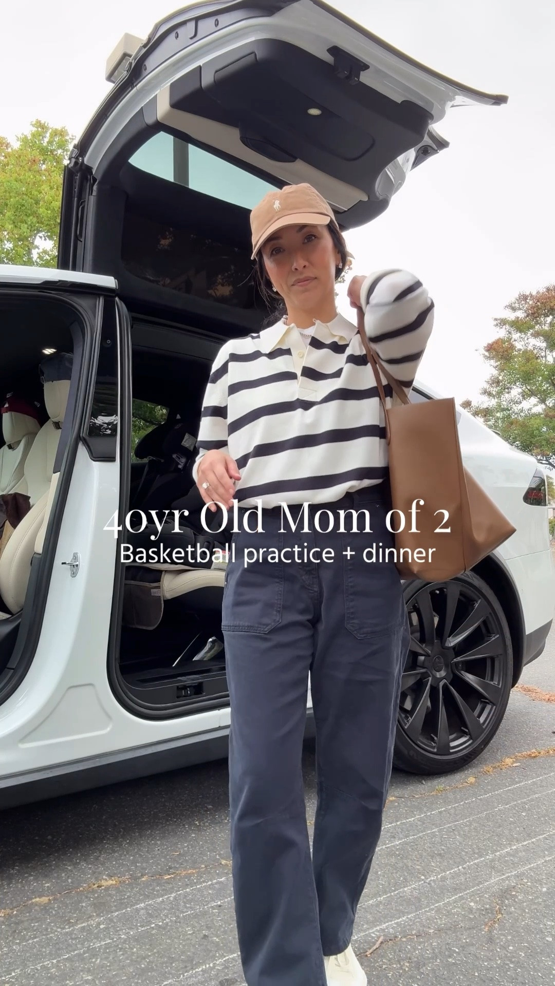40yr old mom of 2- what I wore to basketball practice and dinner. 

Jenni Kayne polo sweater small
Everlane box cut tee medium
DL1961 Billie Barrels 25
Bimba y Lola sneakers 5
Mansur Gavriel tote
Polo hat (color is old)

#LTKmomlife #LTKPetite