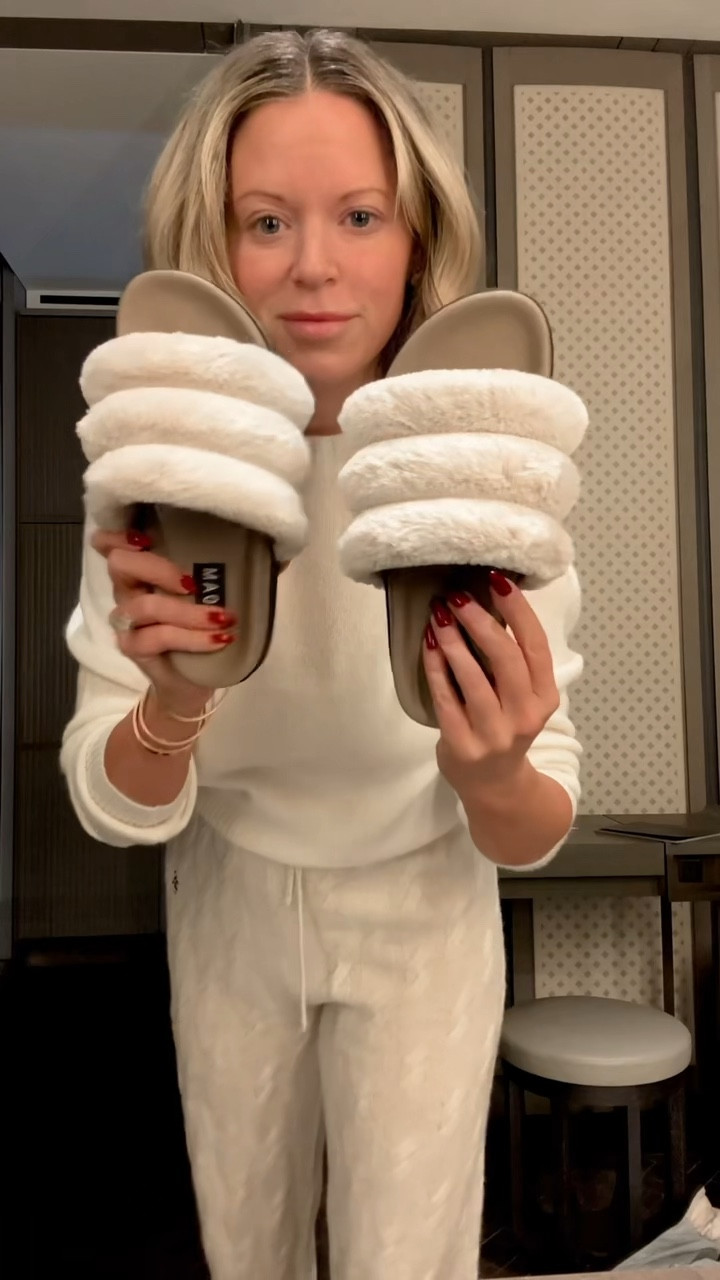 Another monochromatic look! 

Amanda’s jacket is by John Elliot. We found you some looks for less  

— Kimberly | Team AF 

#LTKMostLoved #LTKStyleTip #LTKNYFW