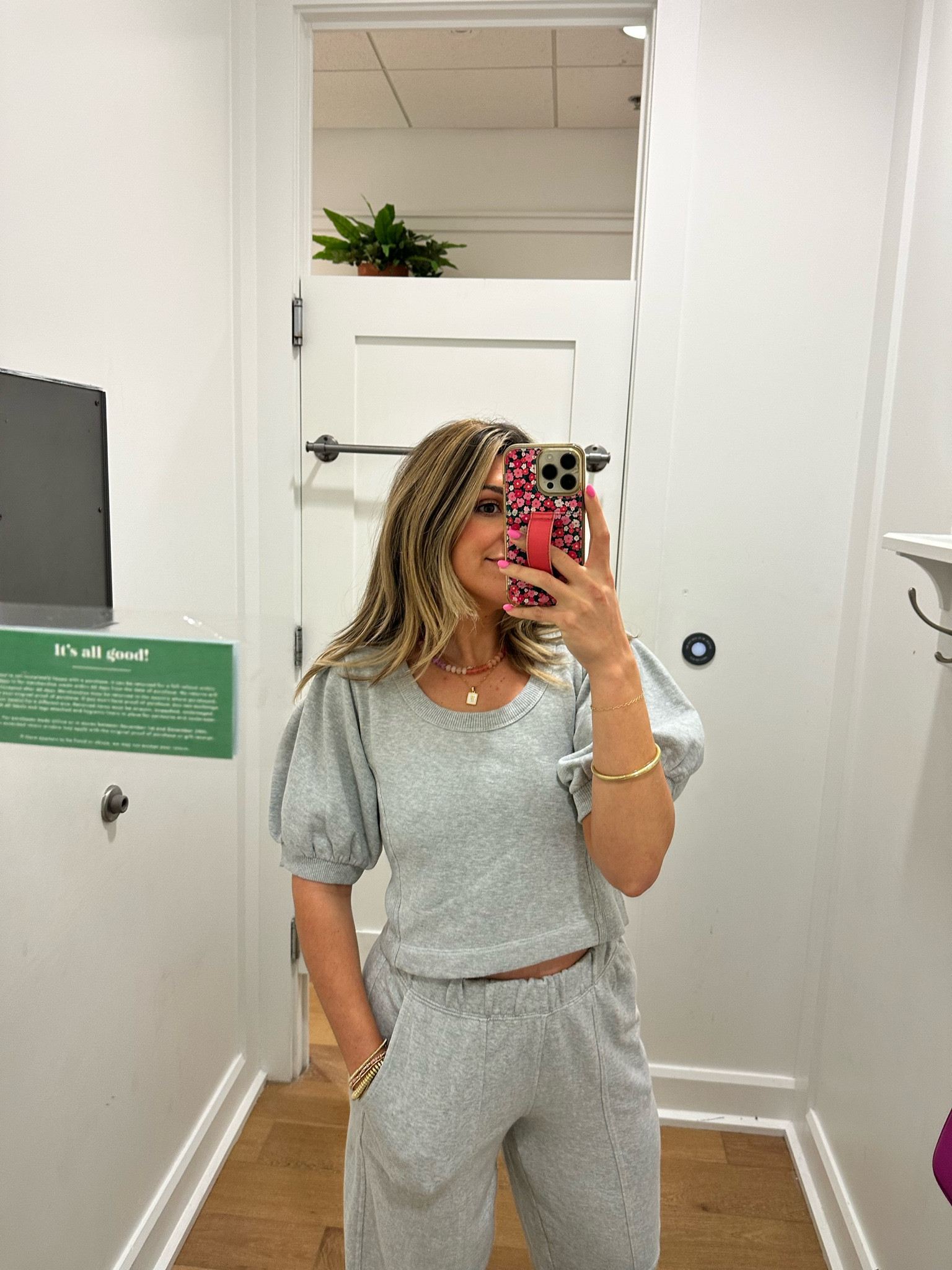 A puff sleeve lounge set? Actually life changing.