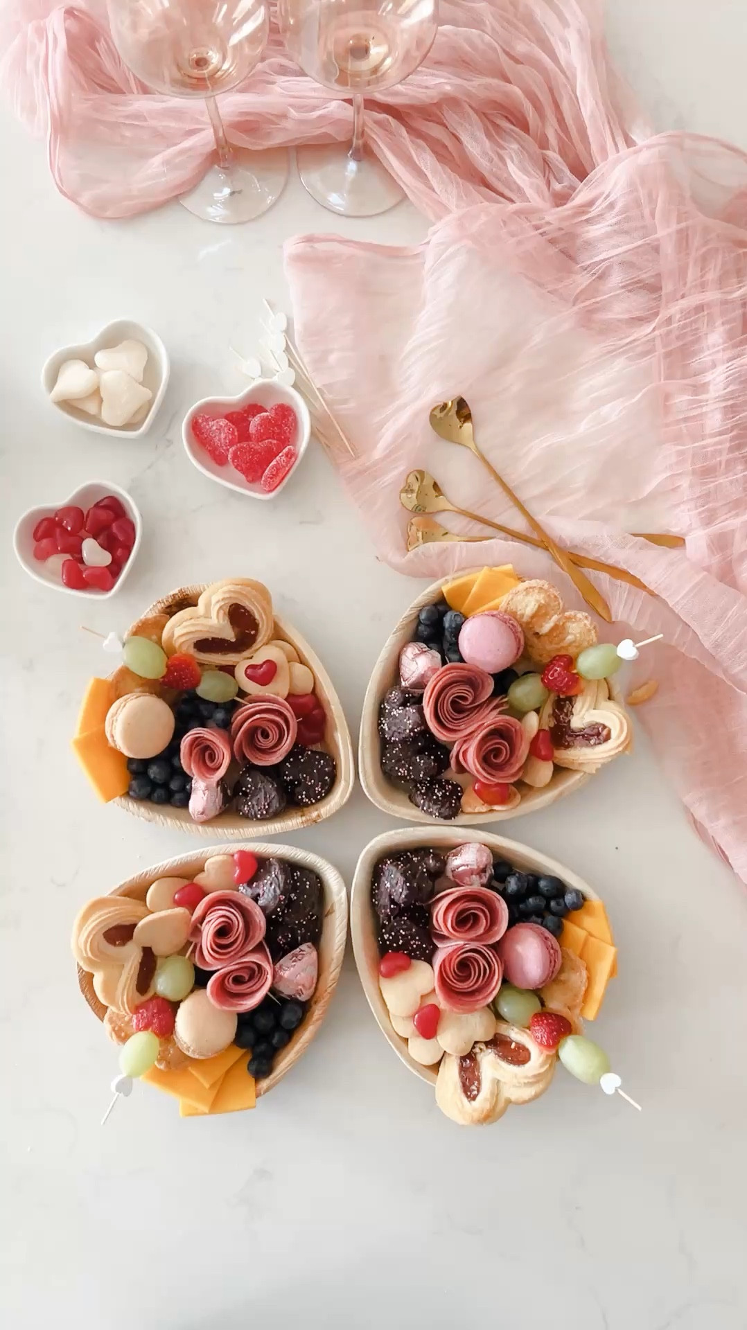 Mira que bello detalle para el dia de los enamorados #valentinesday #valentines2024 

#LTKHome #LTKSeasonal #LTKFamily