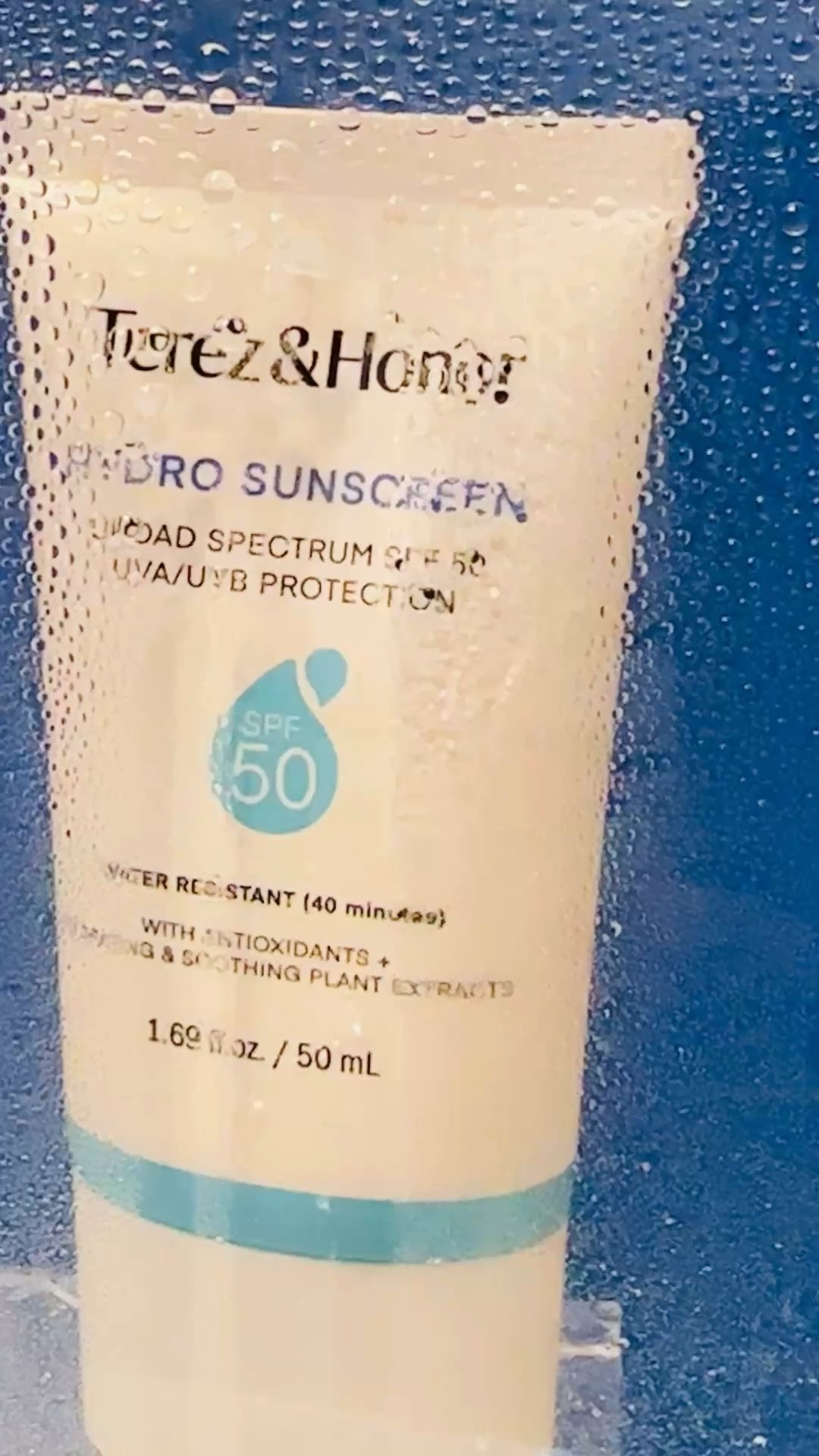 ☀️ Glow protection, but make it chic. ☀️
Obsessed with the ultimate skincare duo: Terez keeping the style effortless and Honor Sunscreen keeping the skin flawless. Because protecting your skin barrier is always in fashion.
✨ Lightweight, zero white cast, and pure radiance.
#Terez #HonorSunscreen #SkincareEssentials #EverydayGlow #AgelessBeauty #SunProtectio

#LTKBeauty #LTKSaleAlert #LTKselfcare