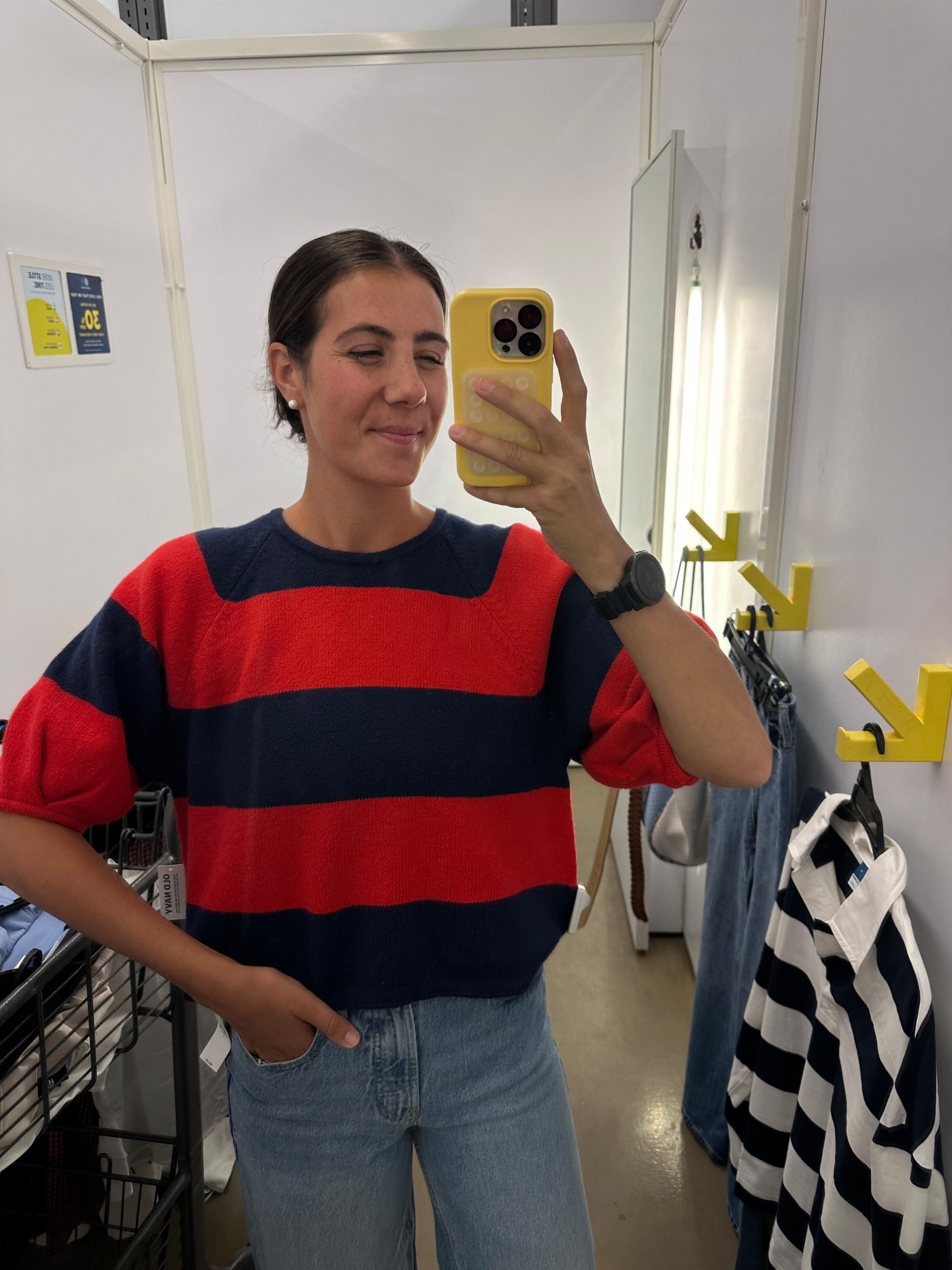 I LOVE THIS color combination! Wearing a Large as a 5’8 girly! #tallgirl #fallfinds #oldnavy

#LTKFindsUnder50 #LTKFamily #LTKSeasonal
