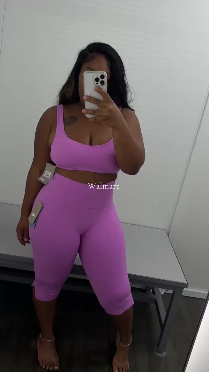 @Walmart Set Find in Avia brand. These colors as tea! #walmartset #walmartfinds #curvygirl #curvygirlfashion 

Im wearing a medium in top and bottom