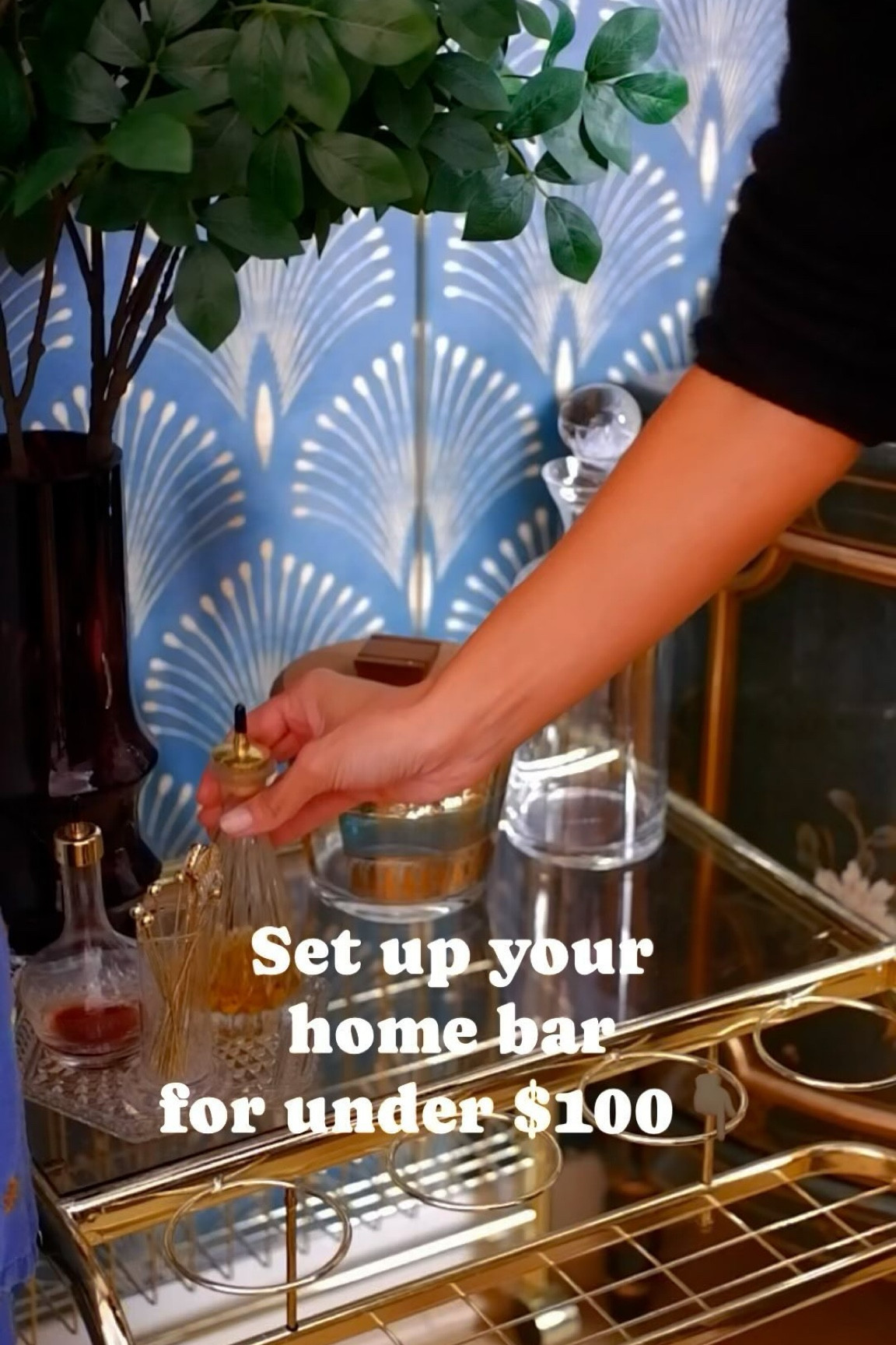 🥂 We’re introducing our 5 Bottle Bar: The Classics - a carefully curated guide designed to elevate your home bartending game without overwhelming you. 

With this guide, you’ll be mixing up Old fashioned cocktails, martinis, and your own creations like a pro in no time. 

Impress your guests, or simply treat yourself to a well-deserved cocktail. Link in bio - cheers!🍹🍸🥃 #KindredSpirits #CocktailKit #ClassicCocktails