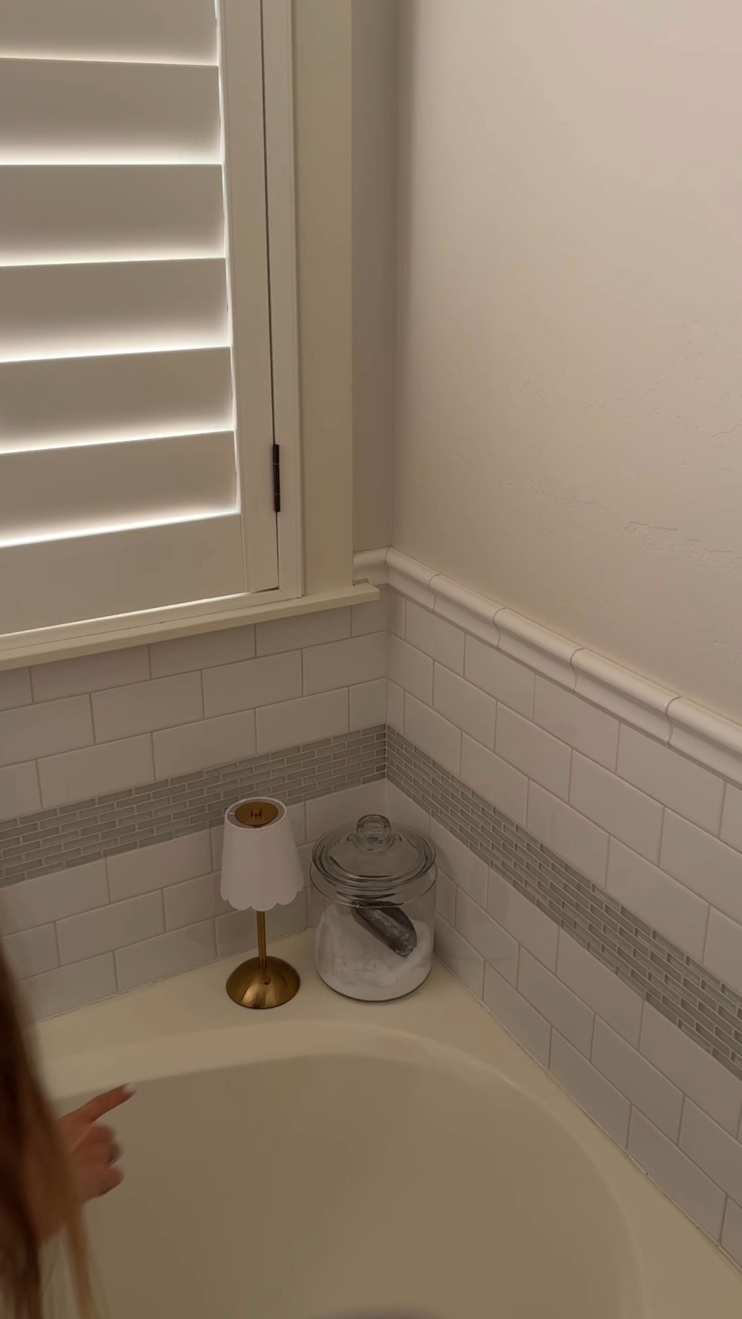 This darling scalloped lamp is perfect for adding ambiance to any space!

Home Decor / Decorating on a Budget / Walmart Deals / Home Refresh / designing Tip / Refresh / Home / Affordable 

#LTKHome #LTKStyleTip #LTKFindsUnder50