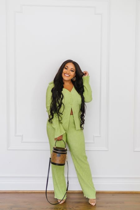 Spring Outfit Ideas 🌸

spring outfit ideas // two piece set // two piece outfit // shein fashion // shein finds // shein outfits // spring fashion // spring outfit inspo // affordable fashion // spring style

#LTKfindsunder50 #LTKfindsunder100 #LTKstyletip