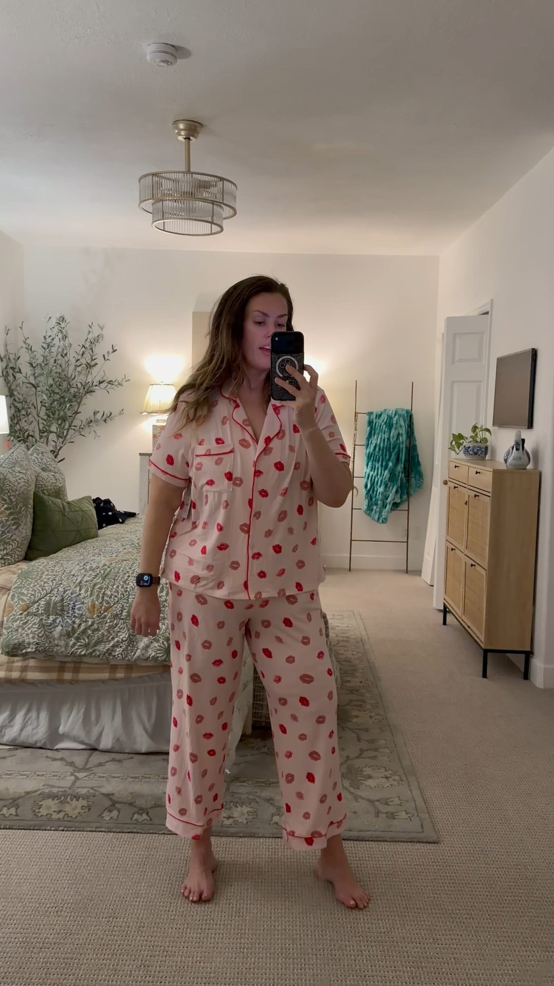 These cute valentines pjs would be the perfect gift for your Galentines  

#LTKMidsize #LTKFindsUnder50 #LTKselfcare