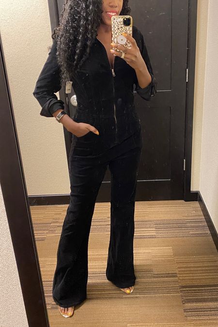 Free People Favorites 

Love this Courduroy jumpsuit. Has a zipper closure on the front, side pockets and flare bottom. Wearing a size small. 

Fall Outfits, Fall Fashion, Fall Style, 

#LTKover40 #LTKstyletip #LTKSeasonal