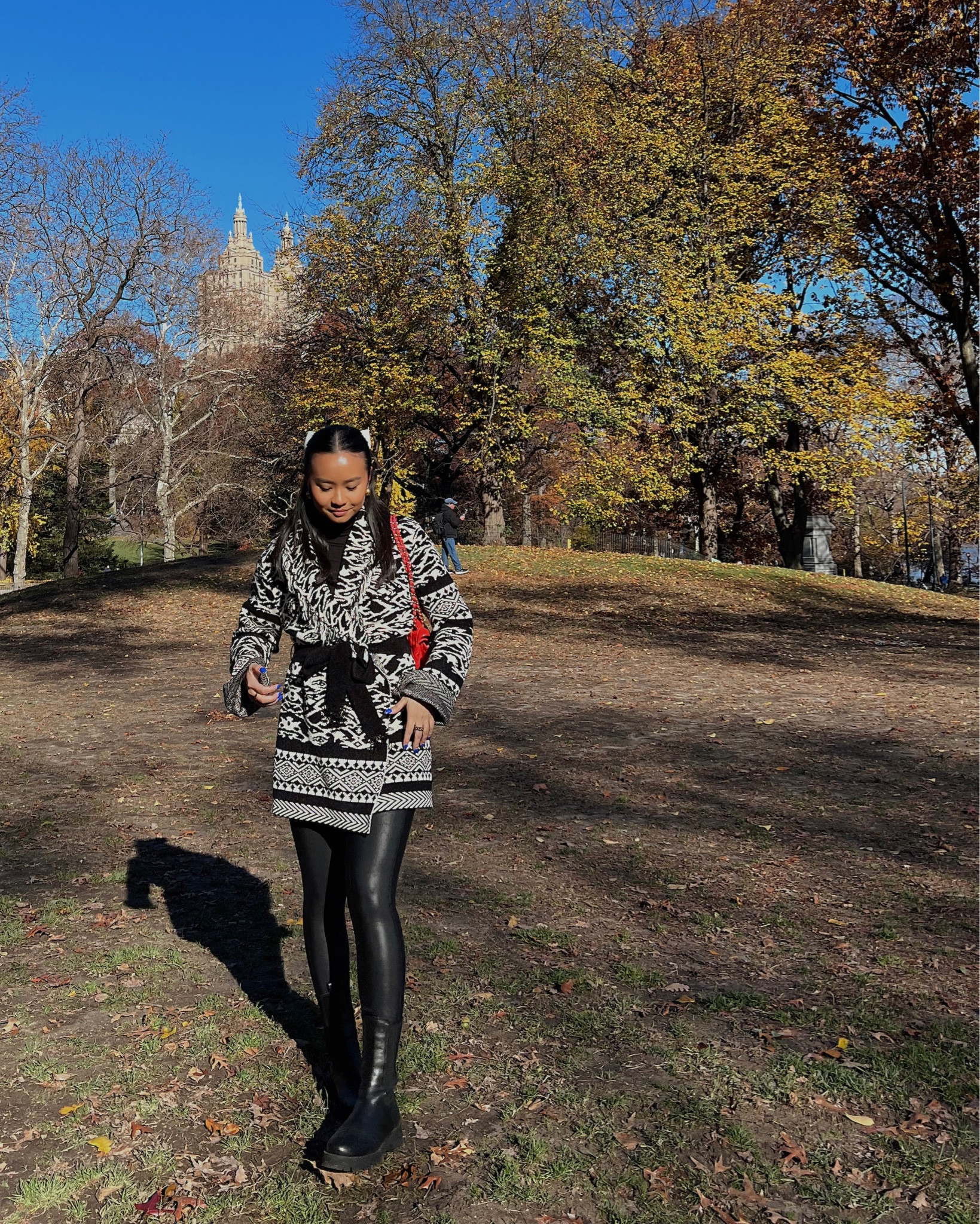 Cozy winter outfit 🤍

#LTKSeasonal #LTKHoliday #LTKCyberWeek