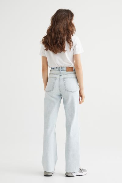 Conscious choice  New Arrival5-pocket jeans in thick cotton denim. Extra-high waist, zip fly with... | H&M (US + CA)