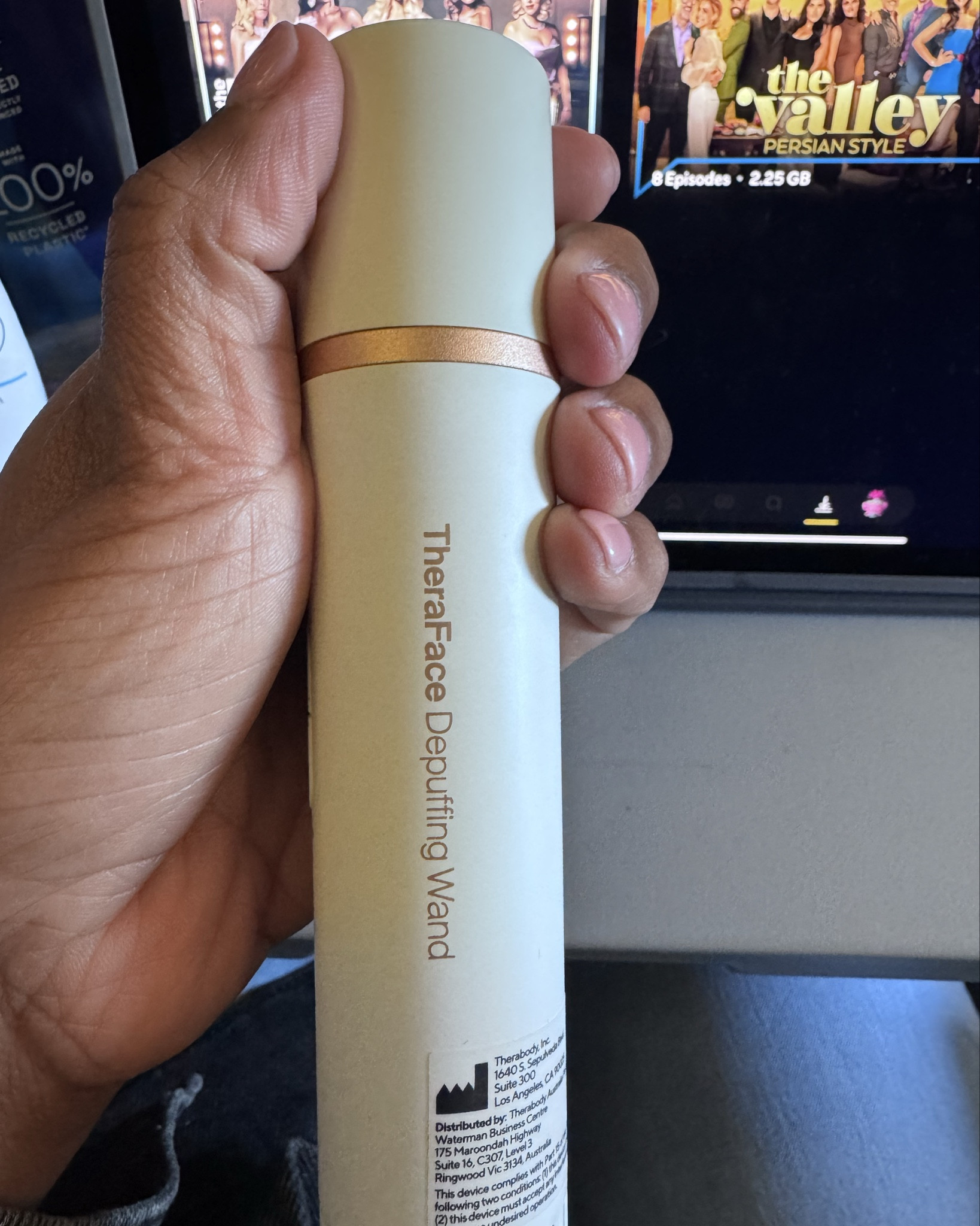 My favorite skincare tool - use it daily & this is me pulling it out of my purse on a flight. Cool and hot settings that actually work and increase in intensity. I am obsessed & it’s on sale now. Cool - depuffs everything, Hot - helps lock in serums & moisturizers. Run don’t walk - ON SALE NOW $40 OFF. 