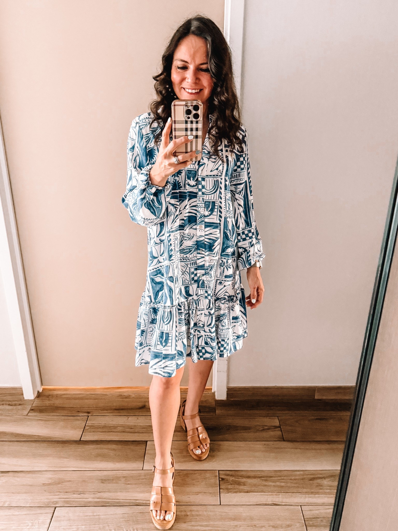 Love the drop hem on this dress!

#LTKFindsUnder50 #LTKOver40 #LTKTravel