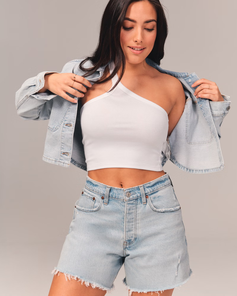 Women's Curve Love 90s Low Rise Baggy Shorts | Women's Bottoms | Abercrombie.com | Abercrombie & Fitch (US)