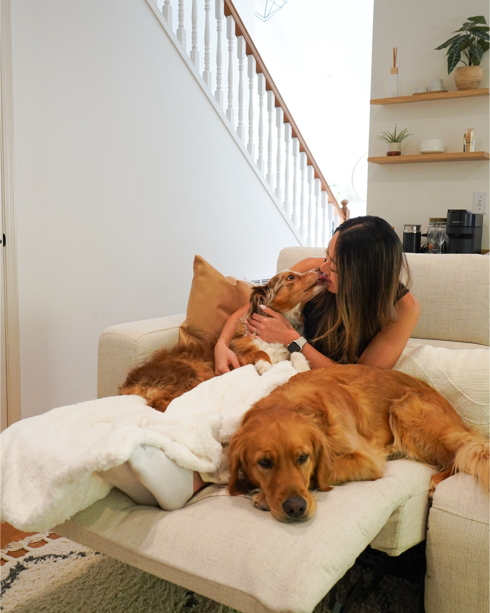 We’ve been obsessed with our Oliver 3-Seat Reclining Sectional from @chitaliving — it’s made with pet-friendly fabric, super wide seats, and cushions that are beyond comfy. With just a button, you can recline the headrest + leg rest to the perfect angle, and yes… it even has built-in USB + Type-C ports. ⚡️