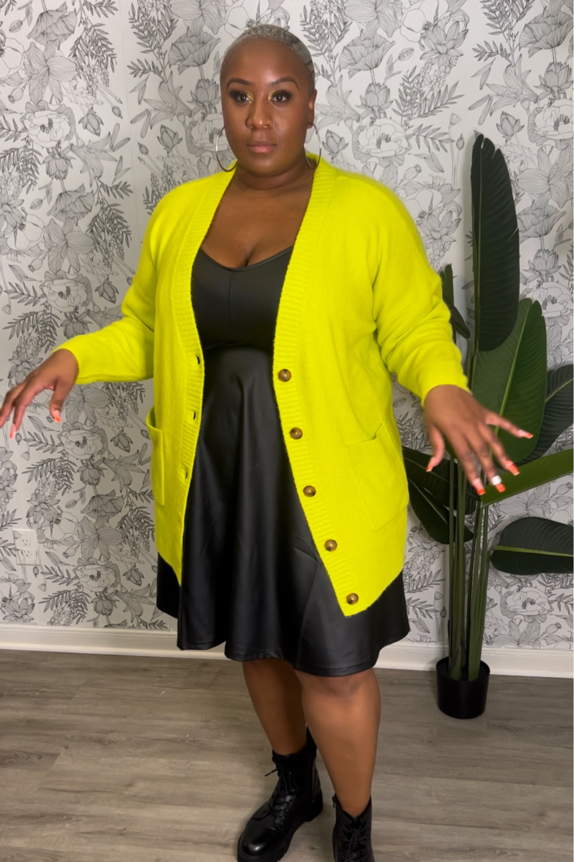 Hello my lovers & friends! Let’s get into  Torrid new Vegan Cashmere sweaters! Perfect for the cold weather coming up! 

Plus Size | Fall Style | Cashmere Sweater | Plus Size Cardigan | Faux Leather | Skater Dress | Lime Green 

#LTKplussize #LTKstyletip #LTKGiftGuide