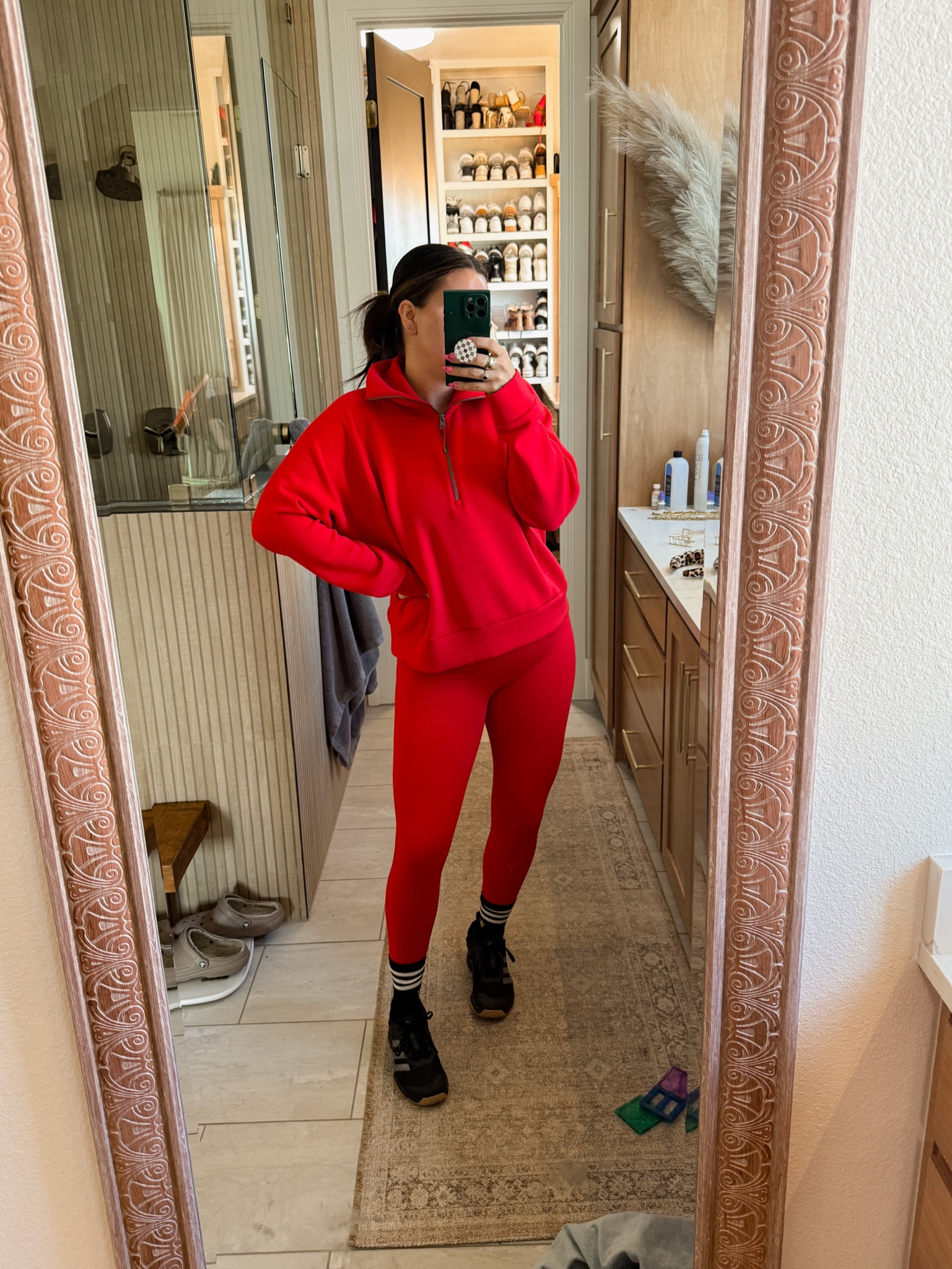 Workout fit
Top: 1X
Leggings: XL
Bra: XL


#LTKMidsize #LTKFindsUnder50 #LTKStyleTip