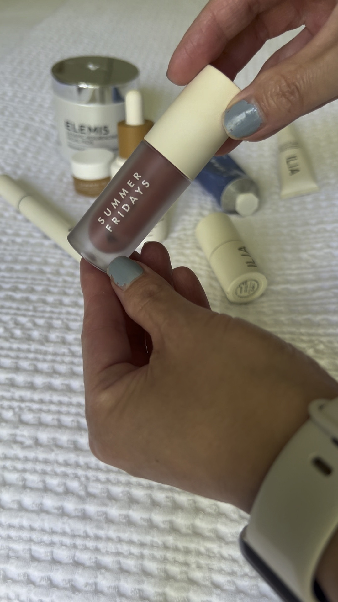 
20% off at revolve all beauty products 
These are my favorites 
Ilia
Summer Fridays 
Revolve 
Beauty 

#LTKBeauty #LTKSaleAlert #LTKOver40