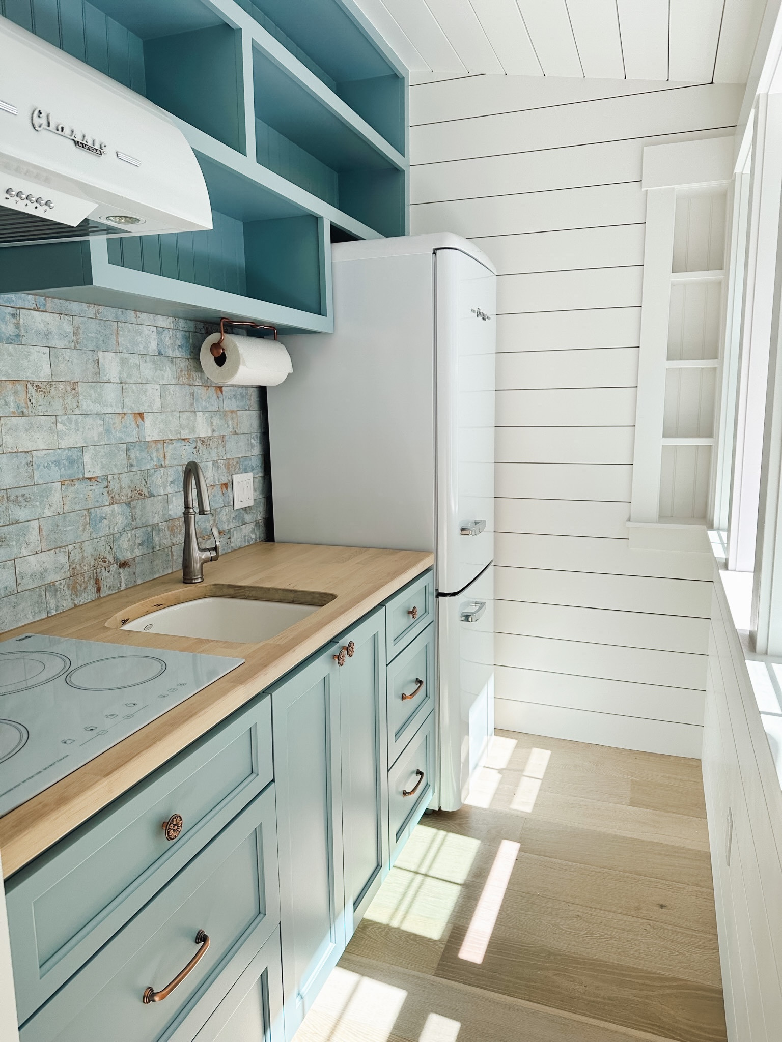 Tiny cottage kitchenette sources 

#LTKFind #LTKhome #LTKstyletip