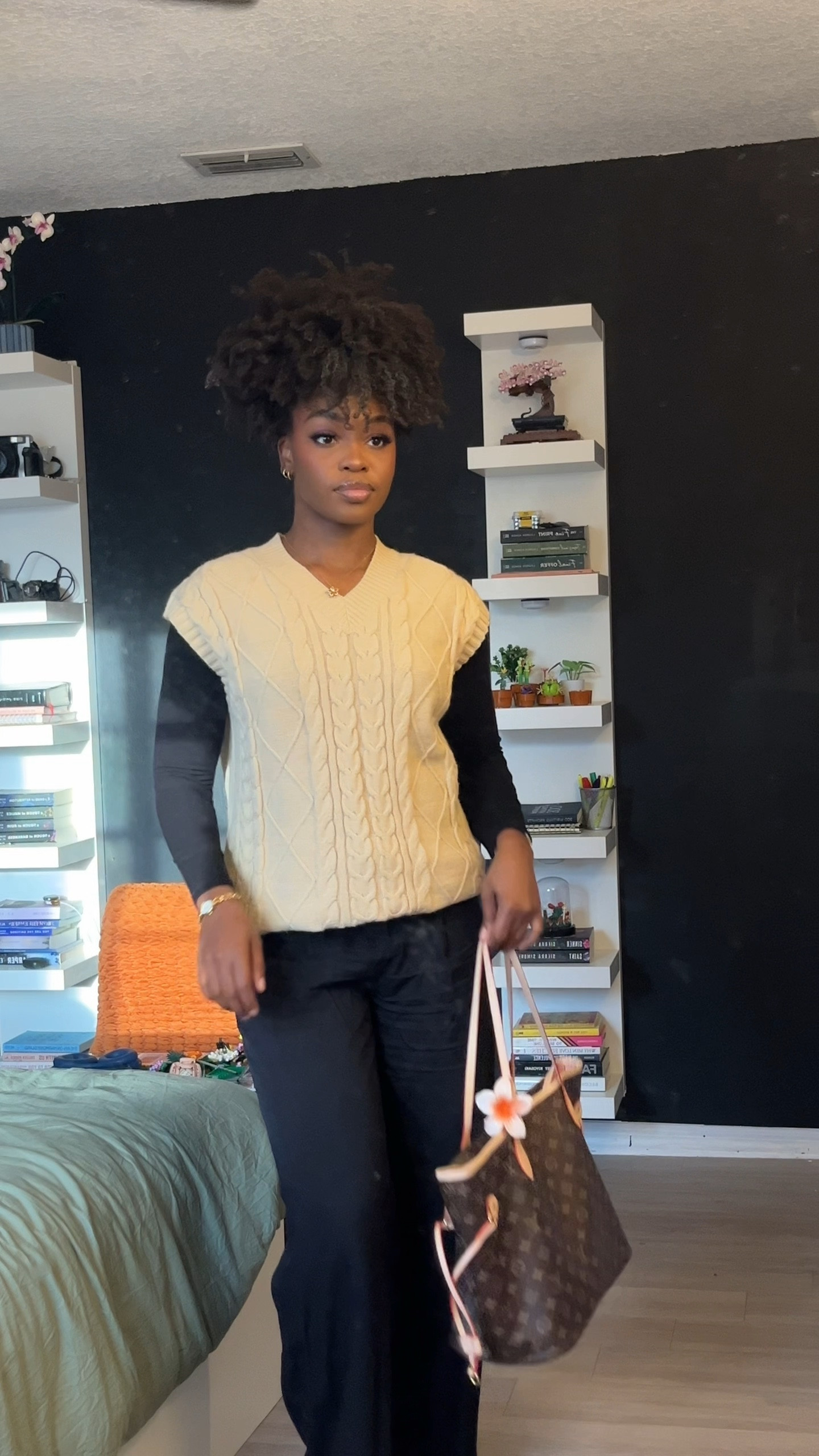 Let’s bring sweater vests back

#LTKWorkwear #LTKFindsUnder50 #LTKFindsUnder100