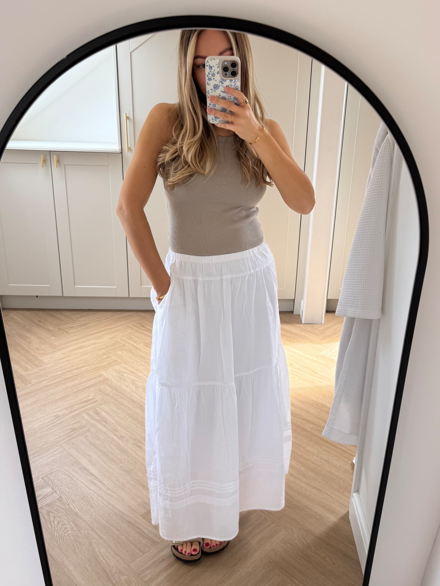 A must have skirt for Spring/Summer 🌞 100% cotton, elasticated waist band, pockets and lining! Comes in short/reg/tall & im wearing a size S regular (5ft 6)

#LTKspring