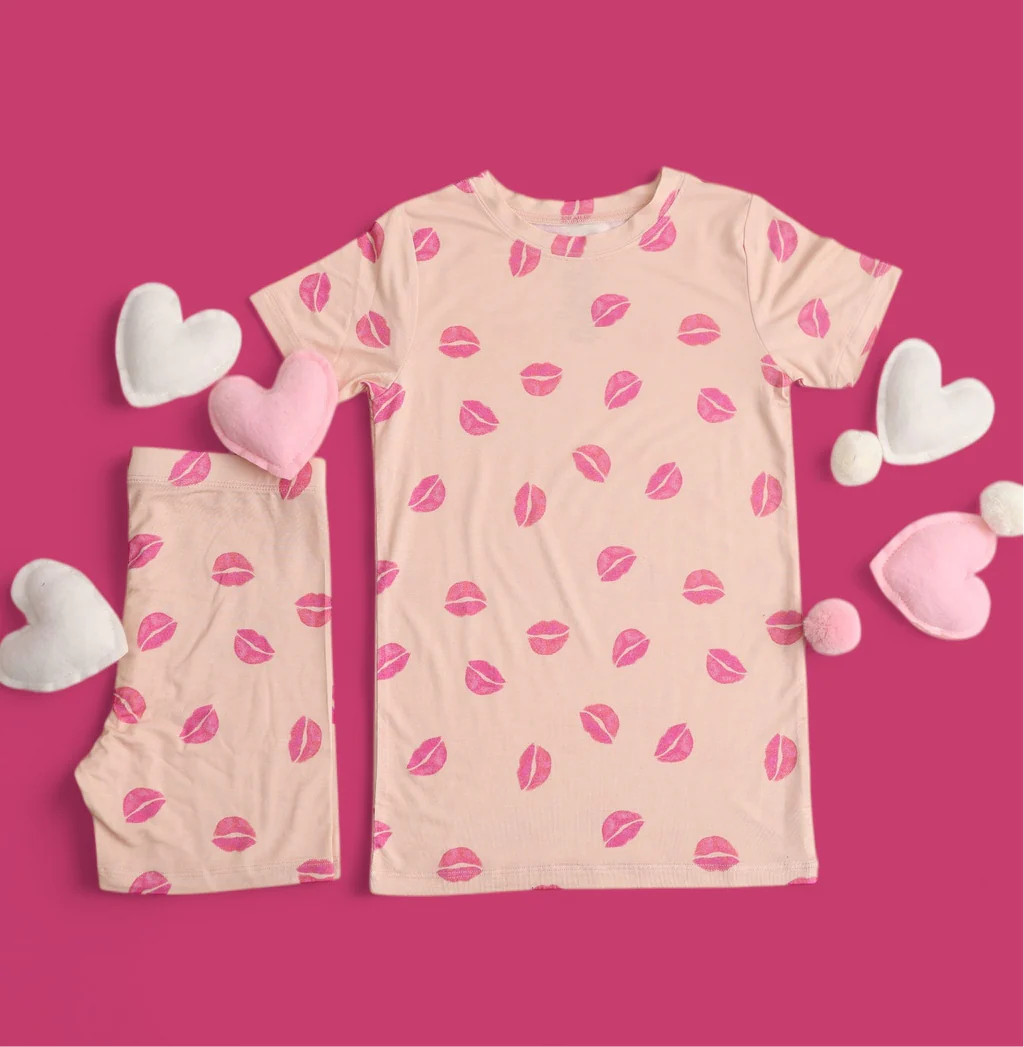 PUCKER UP DREAM SHORT SET | Dream Big Little Co.
