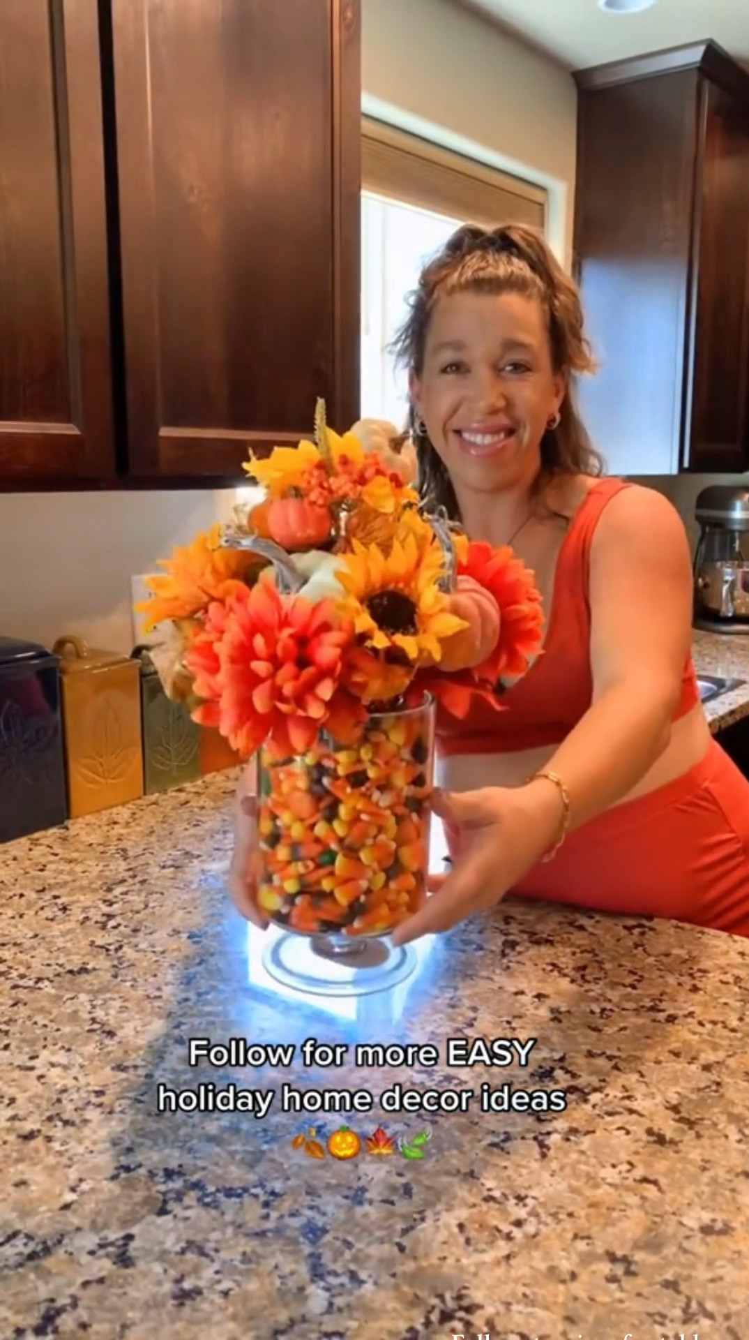EASY DIY Fall Centerpiece you can make only needing a few things! Follow for more easy seasonal and holiday decor!👻🎃🍂
#falldecor #falldiy #diyfalldecor #fallcenterpiece #falltabledecor

#LTKHome #LTKVideo #LTKSeasonal