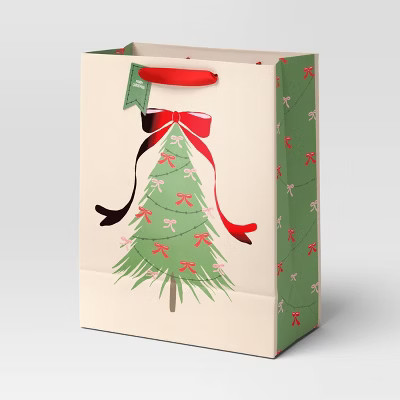 6ct Tissue and Tree with Bows Large Cub Christmas Gift Bag Bundle - Wondershop™ | Target