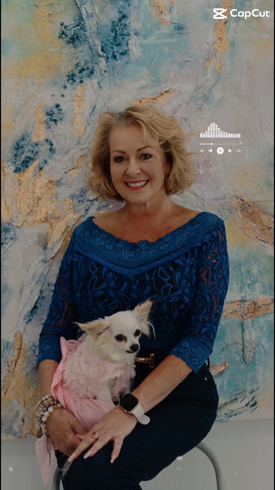 ✨ “Your smile can change the world. Don’t let the world change your smile.”
A little reminder from me and Lexie to start your day with joy and resilience 💕🐾🎨

#LadyVTravels #MorningInspiration #PositiveVibes #DailyMotivation #TravelWithPets #LuxuryTravel #SoloTravel #WellnessJourney #InspireOthers #LexieLu #VeliaVibes #ArtAndTravel #GratefulHeart 

#LTKOver40 #LTKPets #LTKTravel