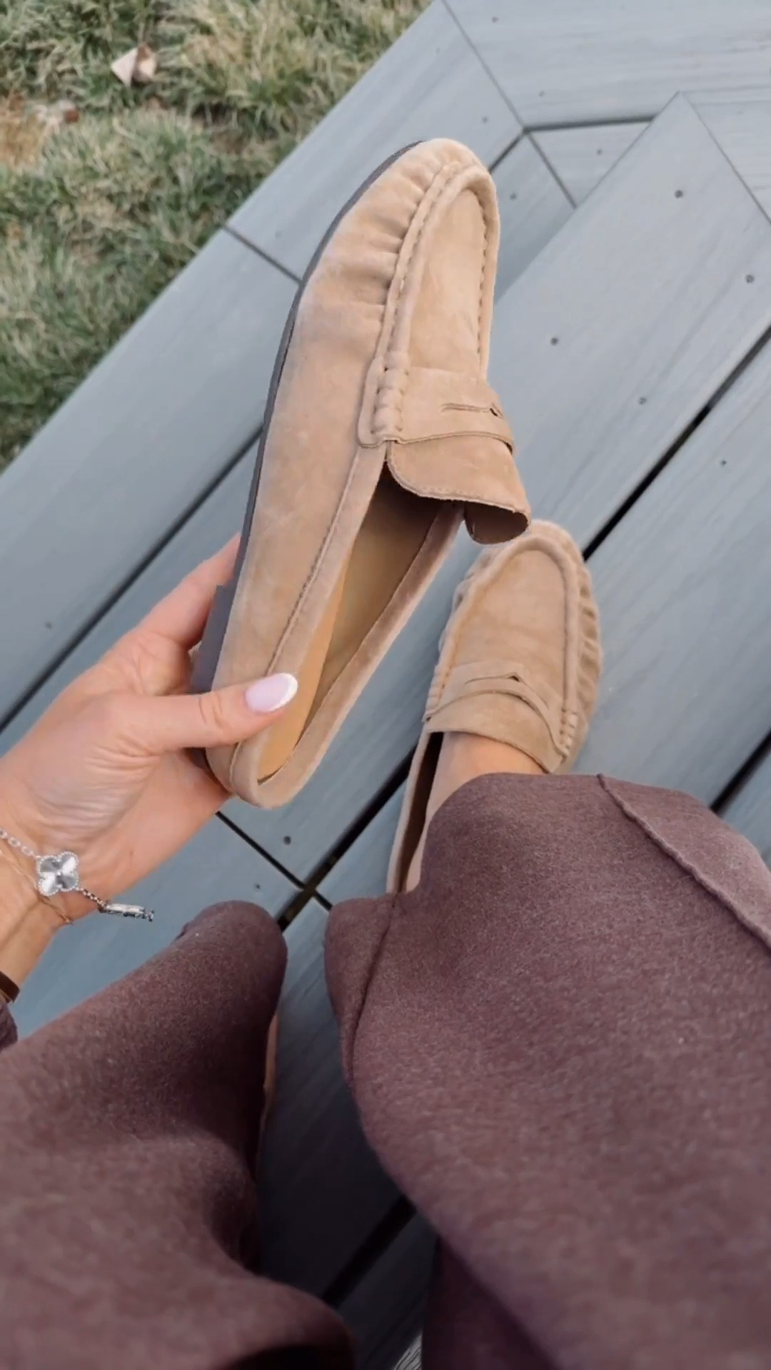 These slides are wildly comfortable! Go true to size in the shoes and I have the XS in my top and pants if they’re still in stock from last year!

Workwear, finds under 200, spring fashion, Nordstrom, Amanda west, almostreadyblog

#LTKWorkwear #LTKootd #LTKSeasonal