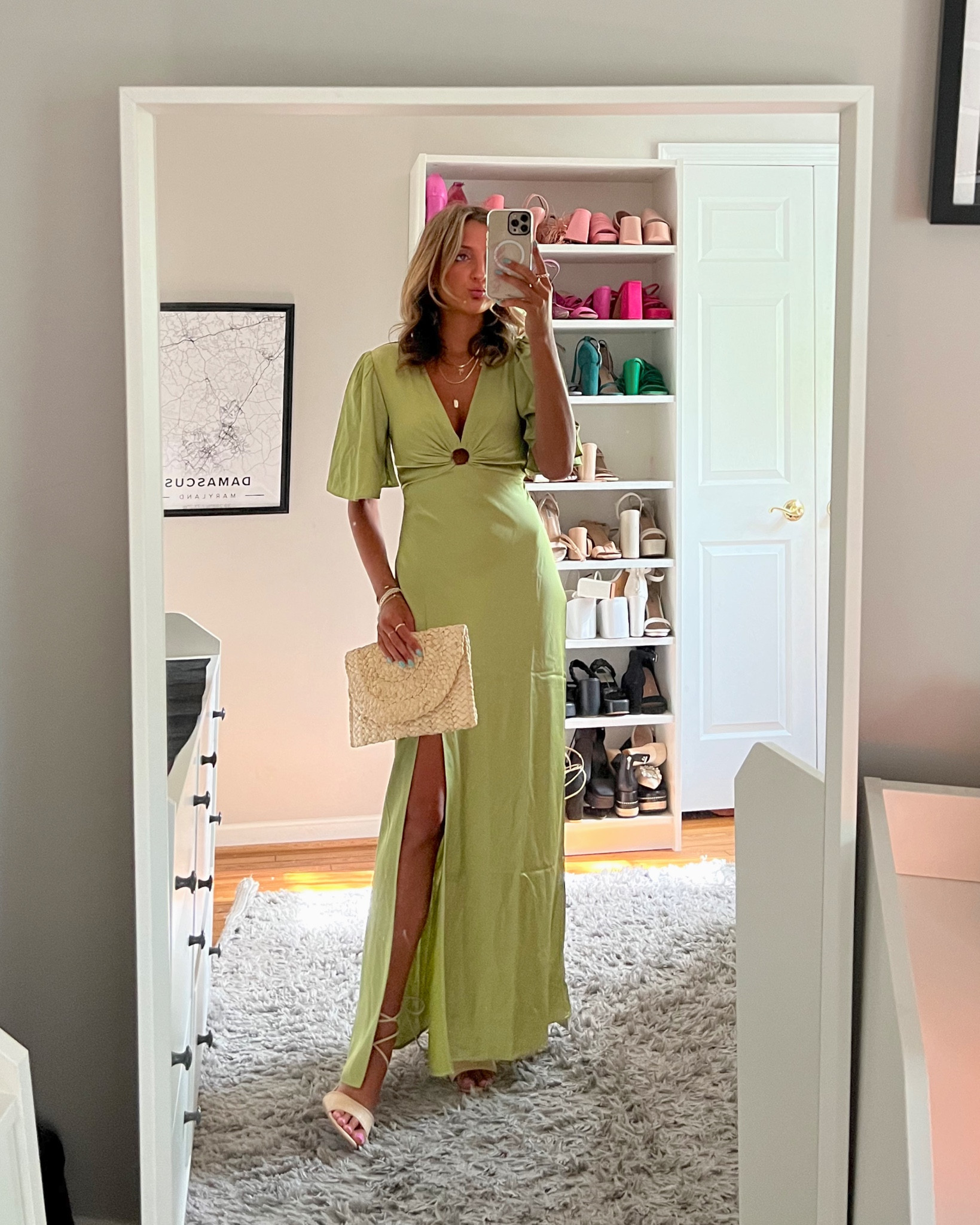 Summer wedding guest dresses from Abercrombie. 15% off all Abercrombie today + stack an extra 15% with code AFVIVIANE. wearing an XS 💍